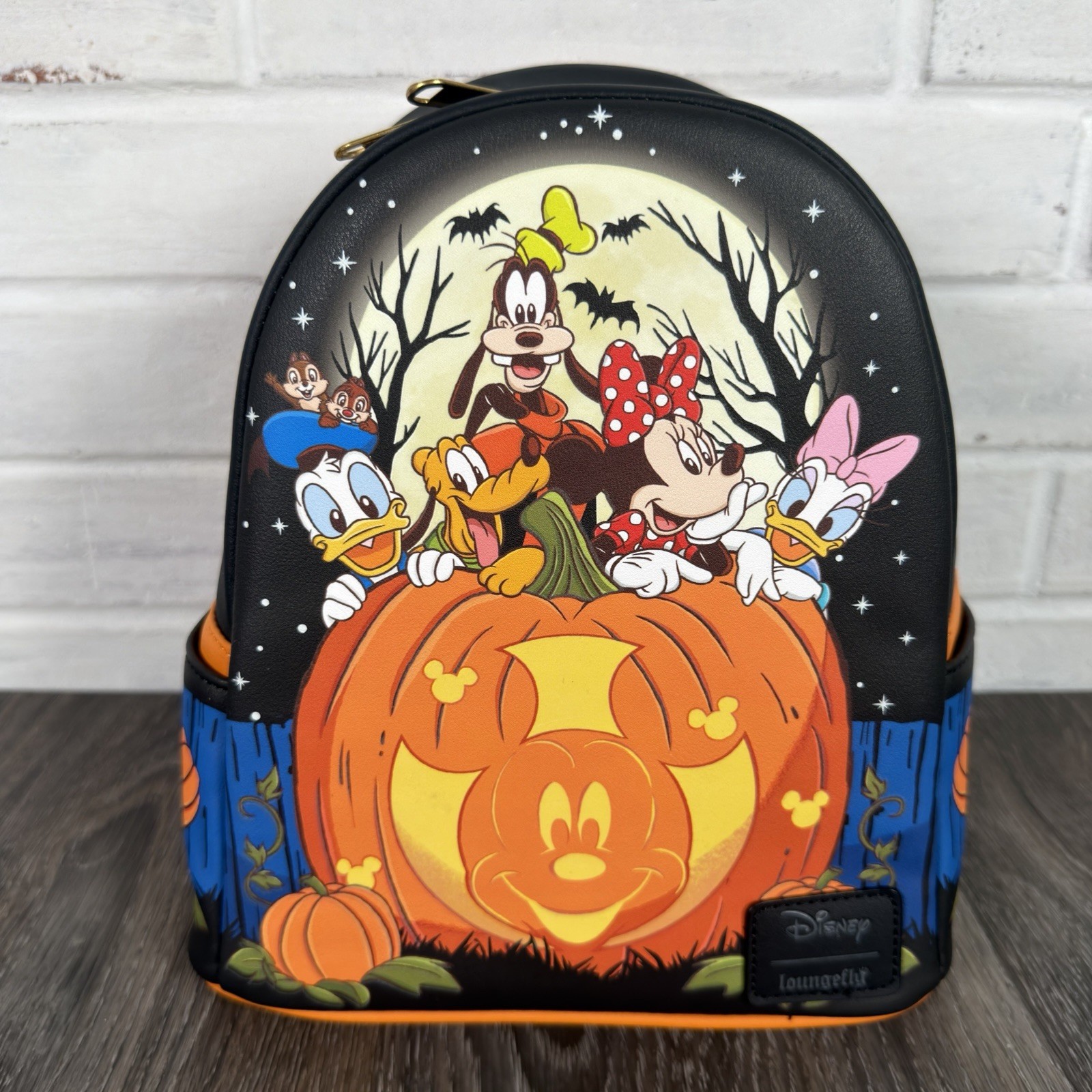 Loungefly Disney Mickey Mouse & Friends Halloween Glow Pumpkin Mini Backpack New Loungefly Disney Mickey Mouse & Friends Halloween Glow Pumpkin Mini Backpack New
