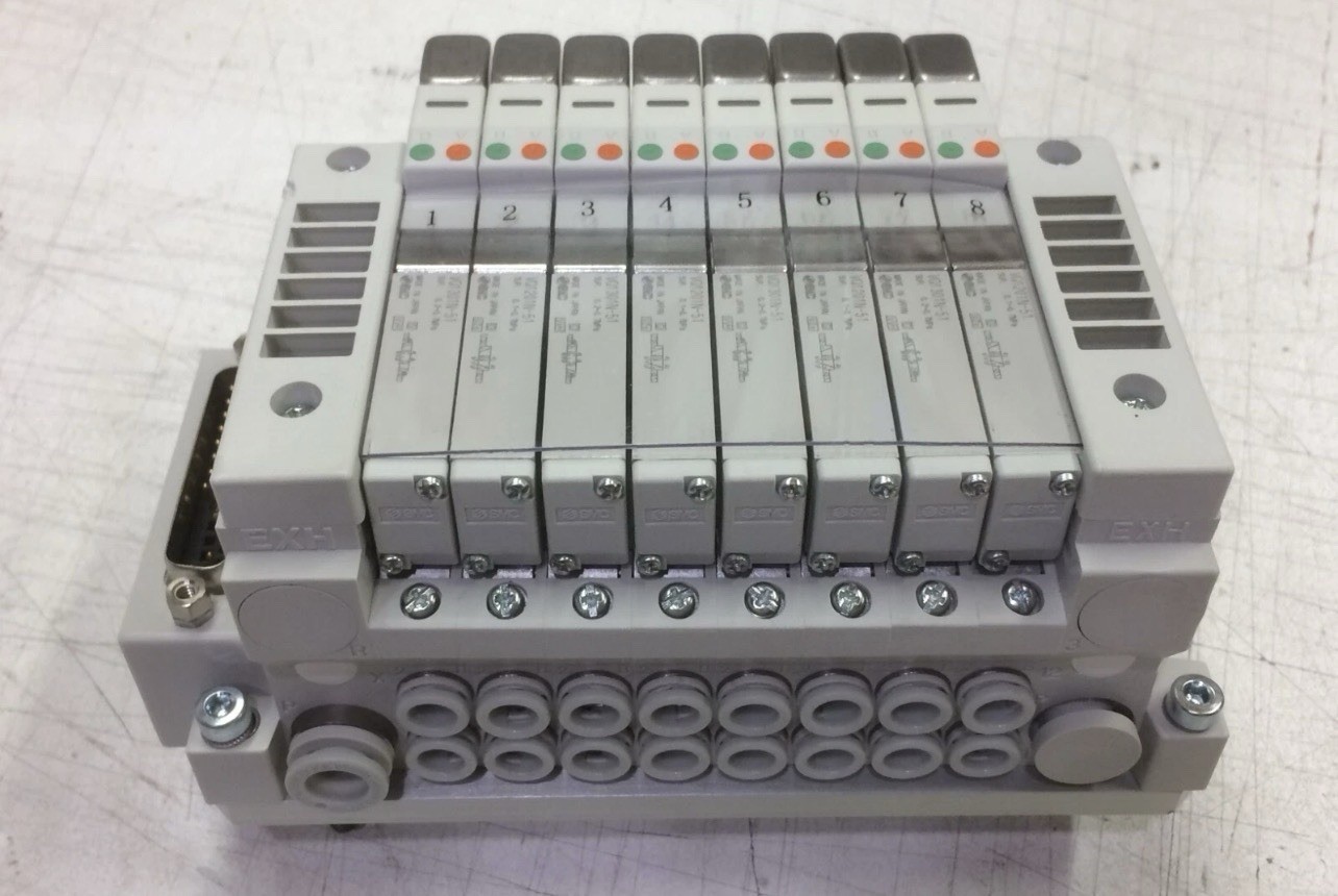 SMC VV5Q11-08-DAL01089 8 STATION PNUEMATIC AIR MANIFOLD BASE W/SOLENOID VALVE.9B SMC VV5Q11-08-DAL01089 8 STATION PNUEMATIC AIR MANIFOLD BASE W/SOLENOID VALVE.9B
