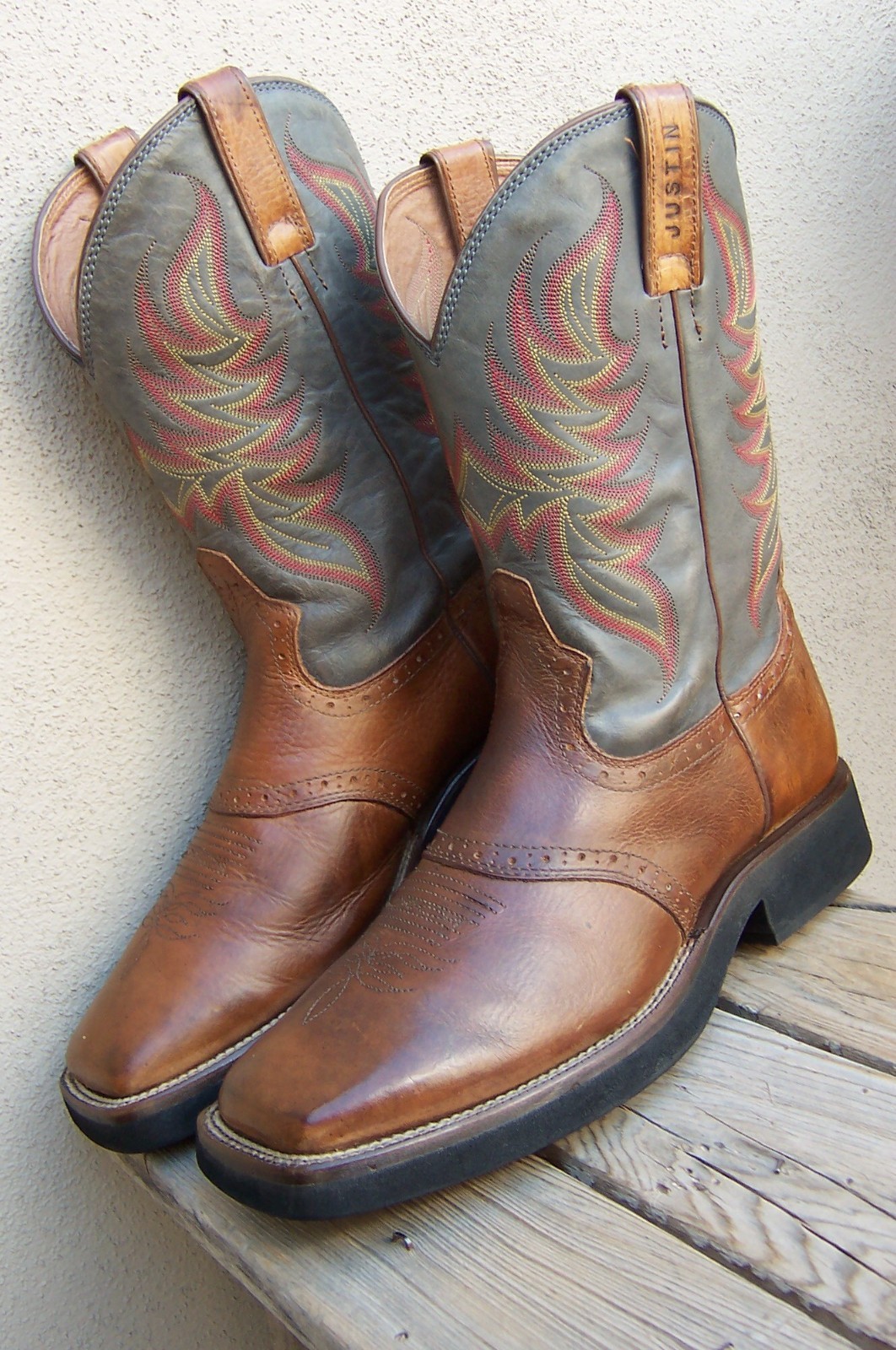 JUSTIN Mens Cowboy Western Boot Brown Leather Square Toe Saddle Vamp Size 11.5D