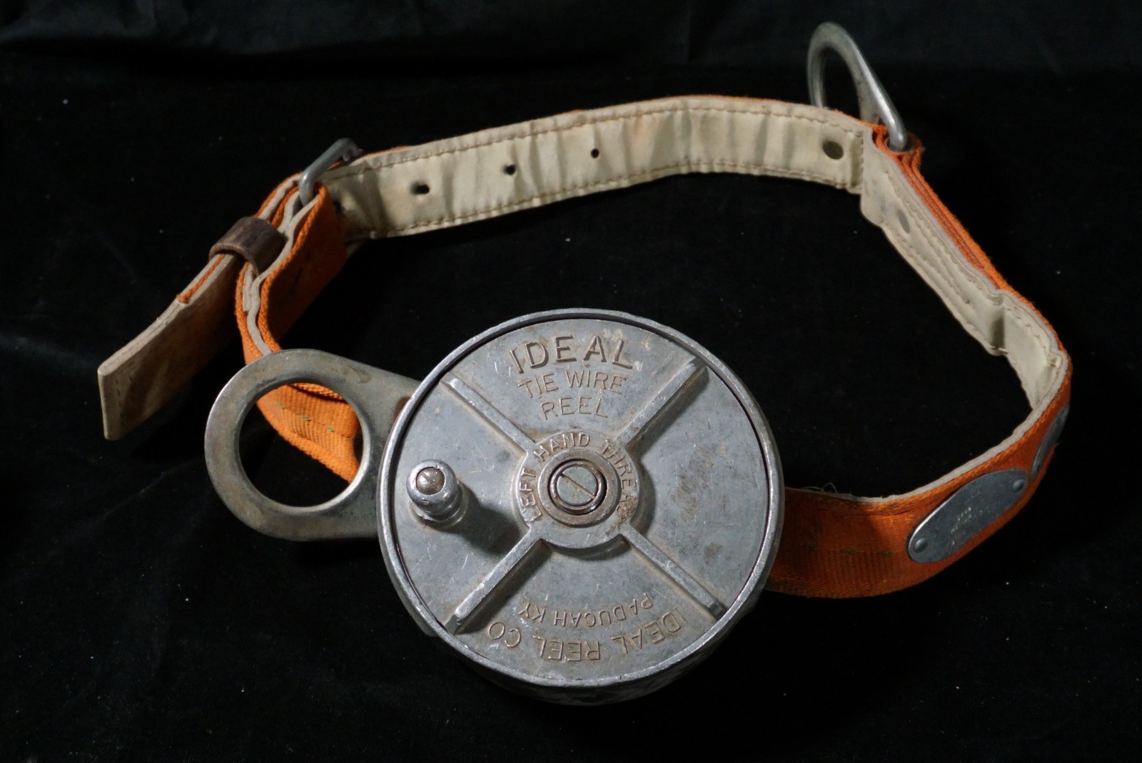 Vintage Ideal Tie Wire Reel Model 70 Left Handed w/ Belt (B6) Vintage Ideal Tie Wire Reel Model 70 Left Handed w/ Belt (B6)