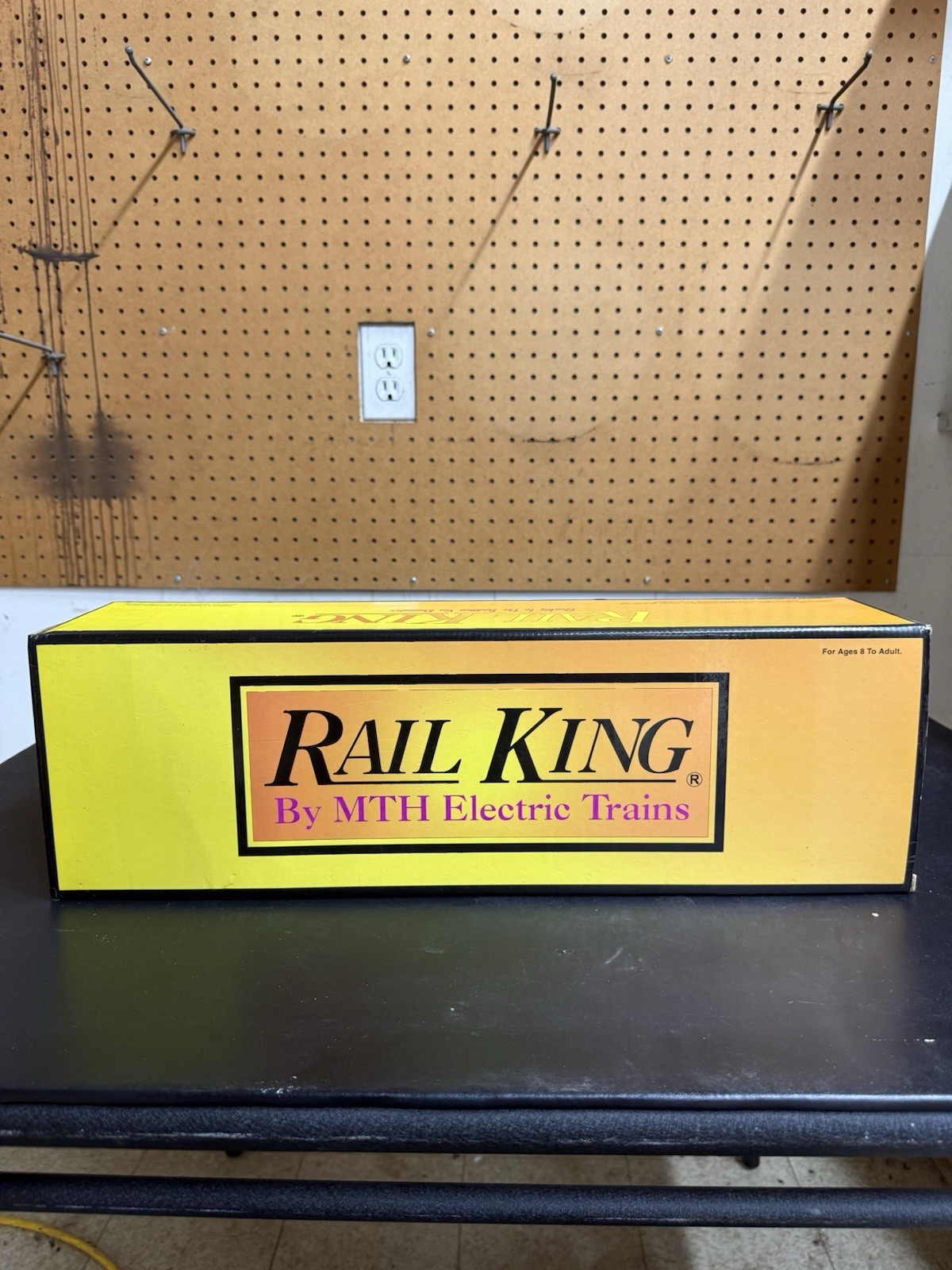MTH Rail King 30 - 2168 - 3 SW 9 Switcher Calf Diesel Chesapeake & Ohio 3 Rail MTH Rail King 30 - 2168 - 3 SW 9 Switcher Calf Diesel Chesapeake & Ohio 3 Rail