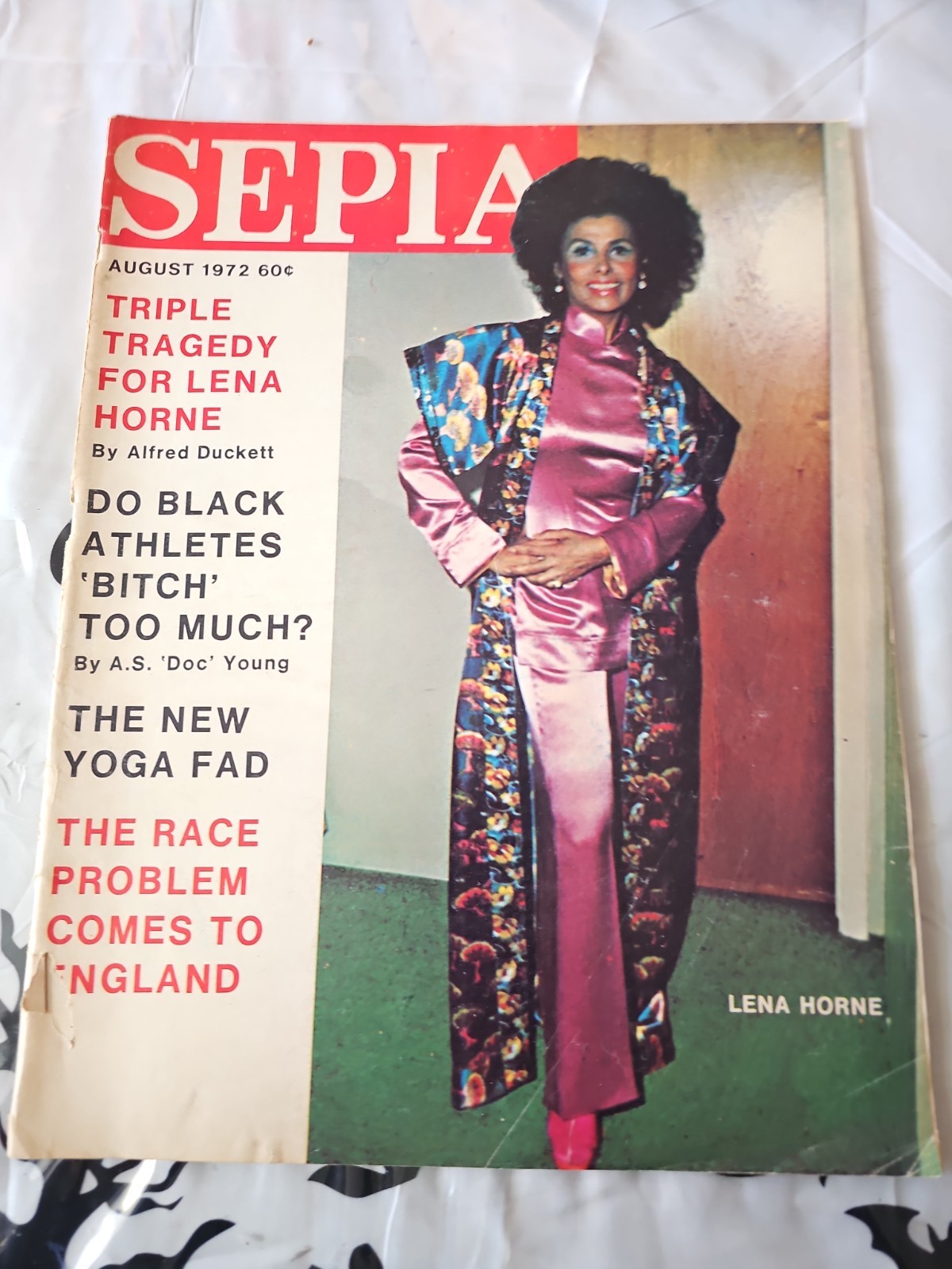 1972 August Sepia Magazine Lena Horne Cecil Williams Damaged (VRN0)