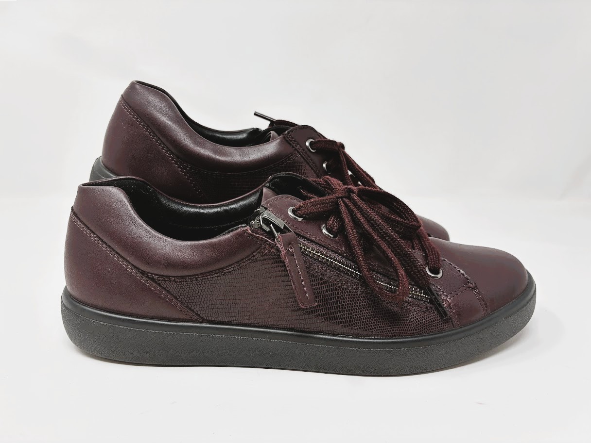 Hotter Chase II Womens 9 UK 7 Burgundy Leather Side Zip Comfort Walking Sneaker Hotter Chase II Womens 9 UK 7 Burgundy Leather Side Zip Comfort Walking Sneaker