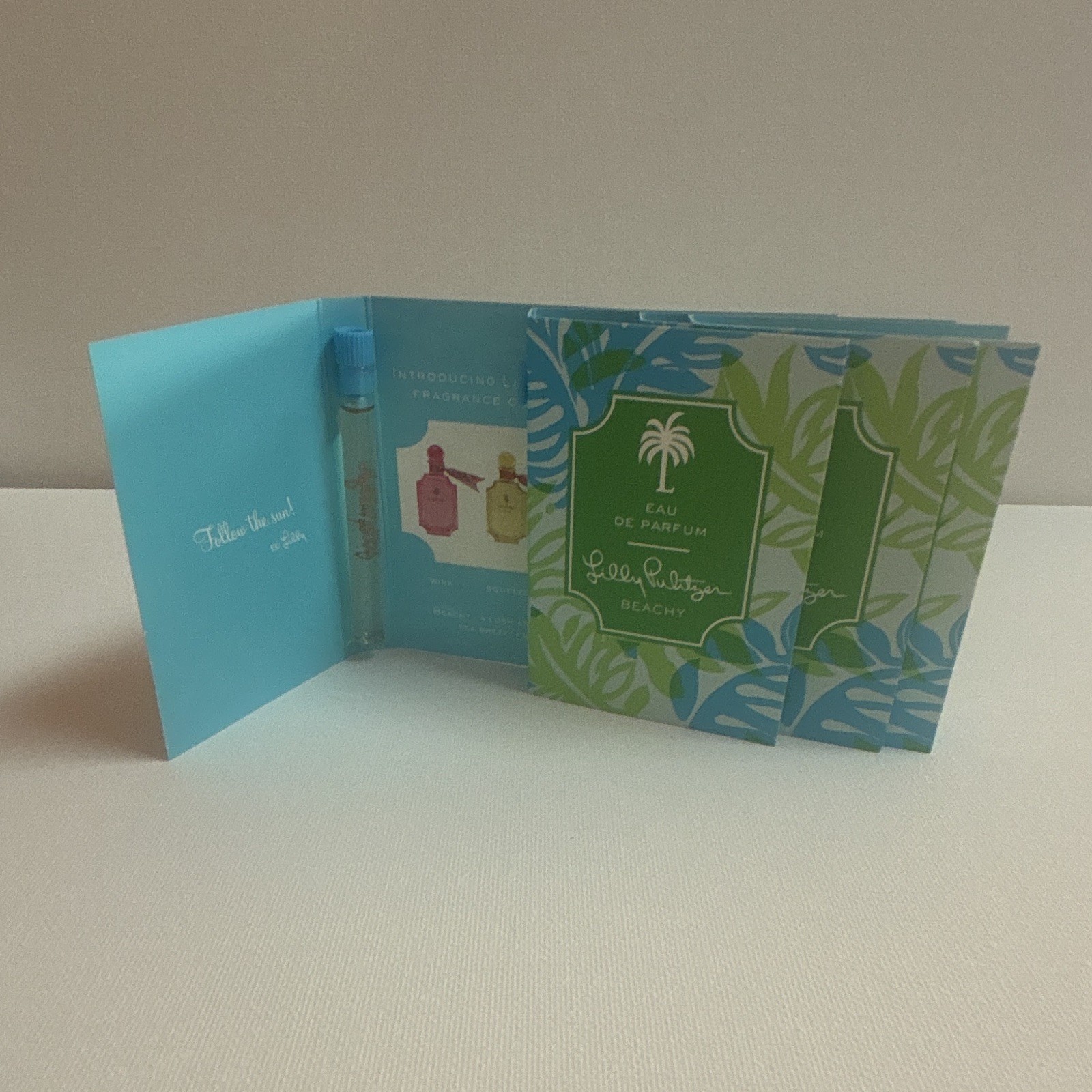 Lilly Pulitzer BEACHY Eau de Parfum Perfume Sample Vials x 4 DISCONTINUED Lilly Pulitzer BEACHY Eau de Parfum Perfume Sample Vials x 4 DISCONTINUED