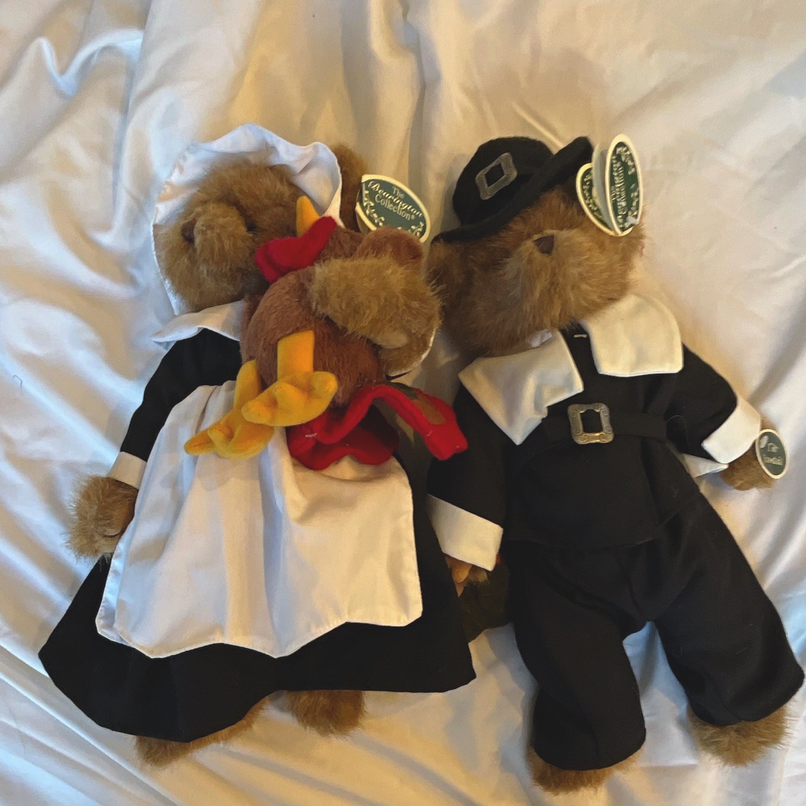The Bearington Collection Pilgrim Bear Set 12” The Bearington Collection Pilgrim Bear Set 12”