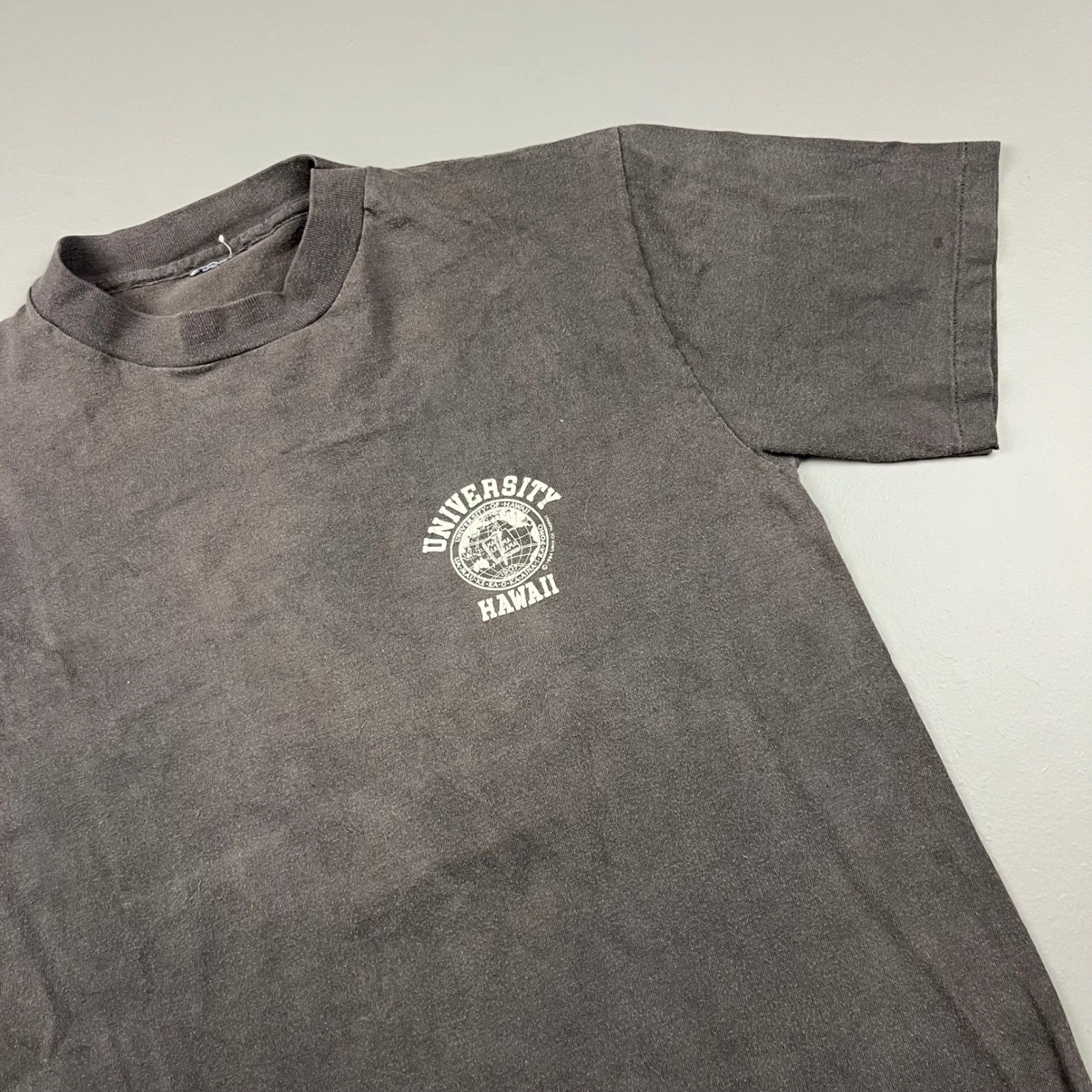Vintage University of Hawaii T-Shirt Mens Small Black 1984 Graphic Single Stitch