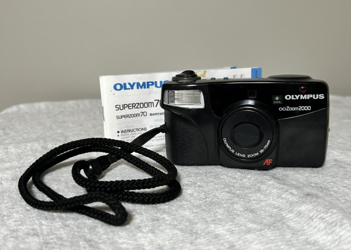 Olympus Infinity Zoom 2000 35mm Point & Shoot Film Camera AF 38-70mm Untested Olympus Infinity Zoom 2000 35mm Point & Shoot Film Camera AF 38-70mm Untested