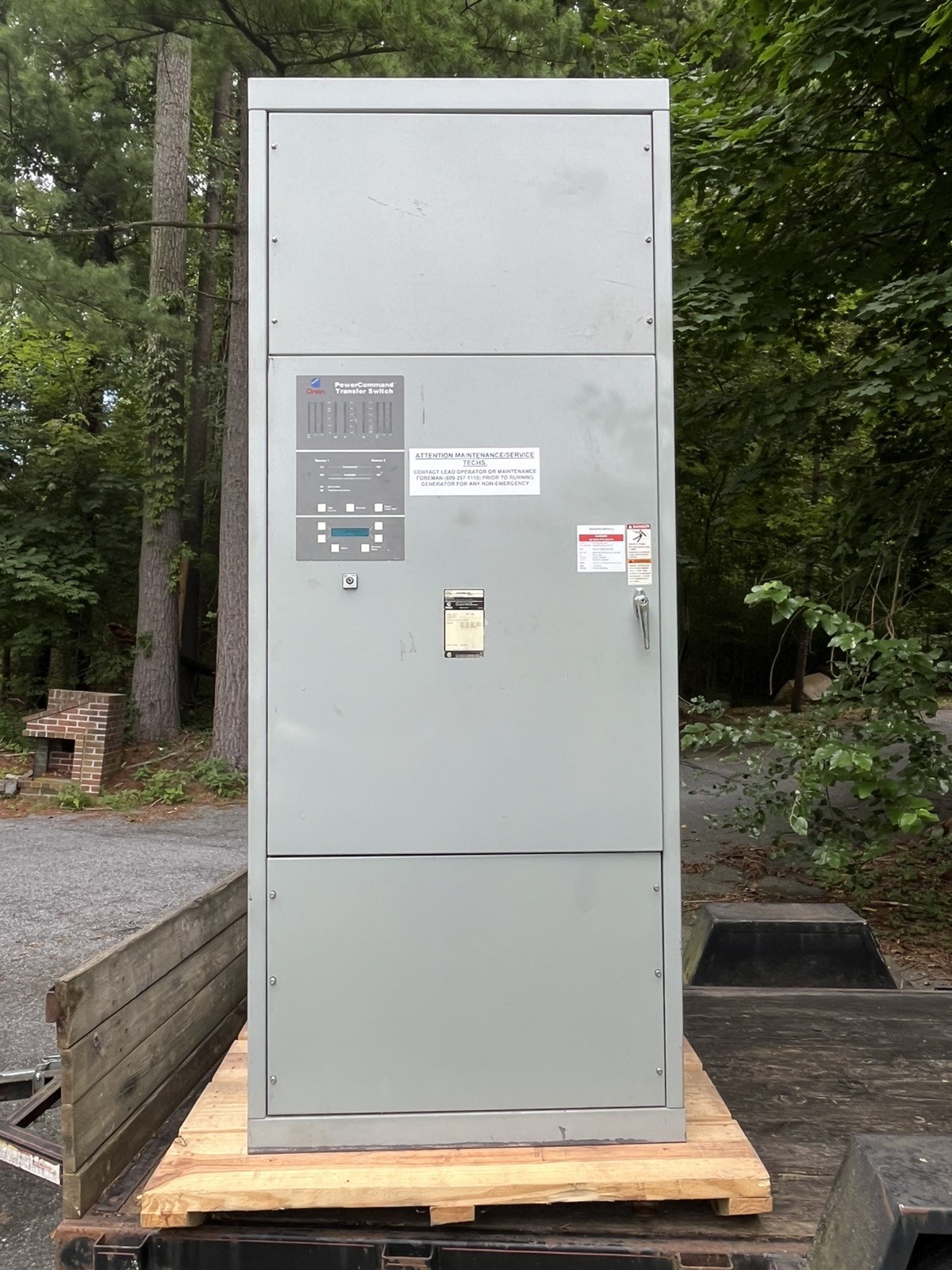ONAN automatic transfer Switch 2000 amps, 480 v, 4 poles Tested Works ONAN automatic transfer Switch 2000 amps, 480 v, 4 poles Tested Works
