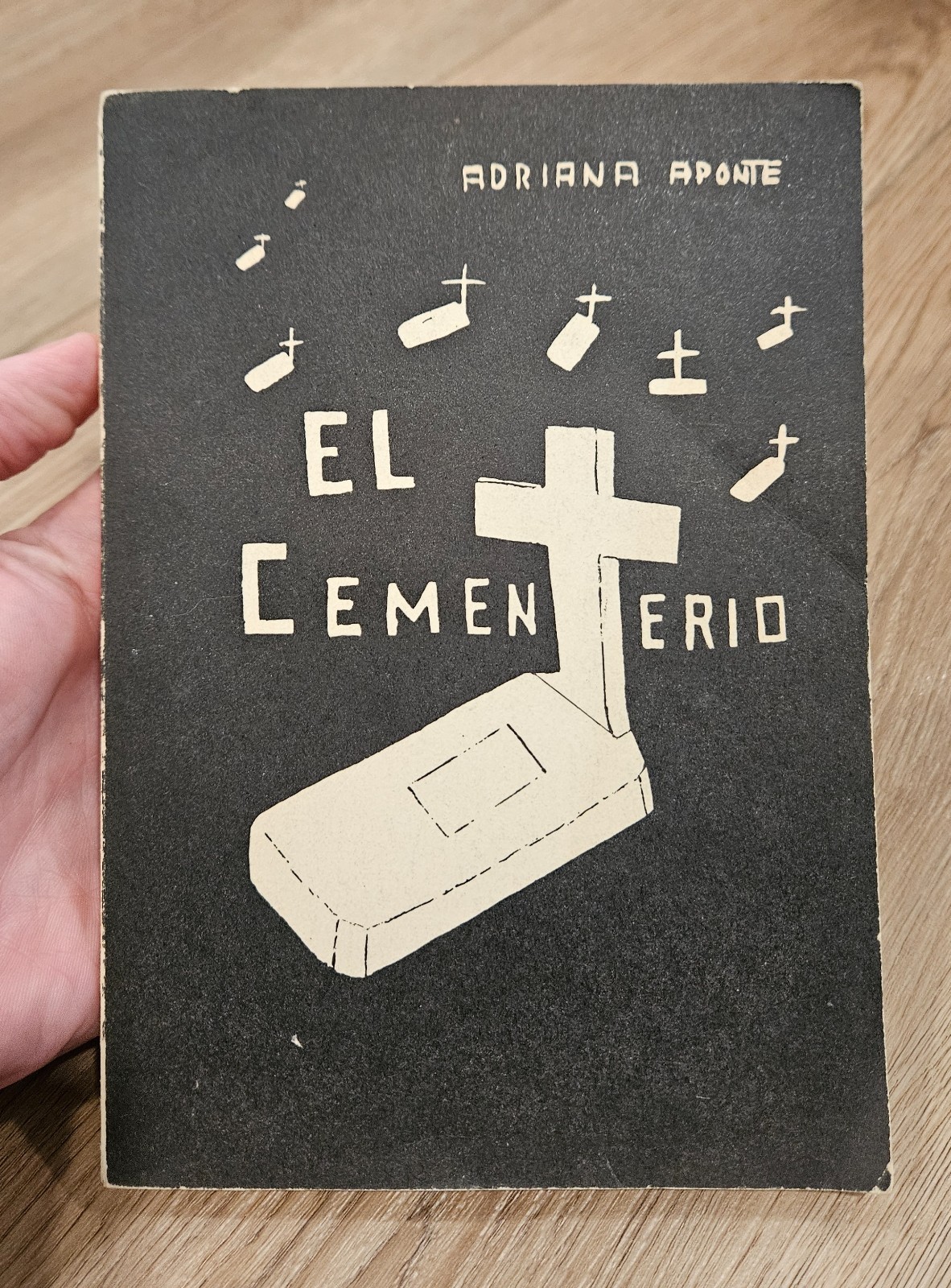 El Cementerio Adriana Aponte Mexico 1971 Primera Edicion Editorial Acuarimantima