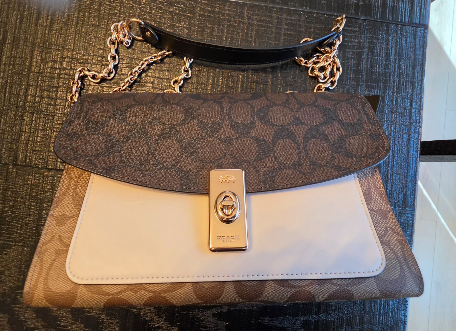 NWOT COACH C1539 Lane Shoulder Bag In Blocked Signature Canvas Org $478 NWOT COACH C1539 Lane Shoulder Bag In Blocked Signature Canvas Org $478