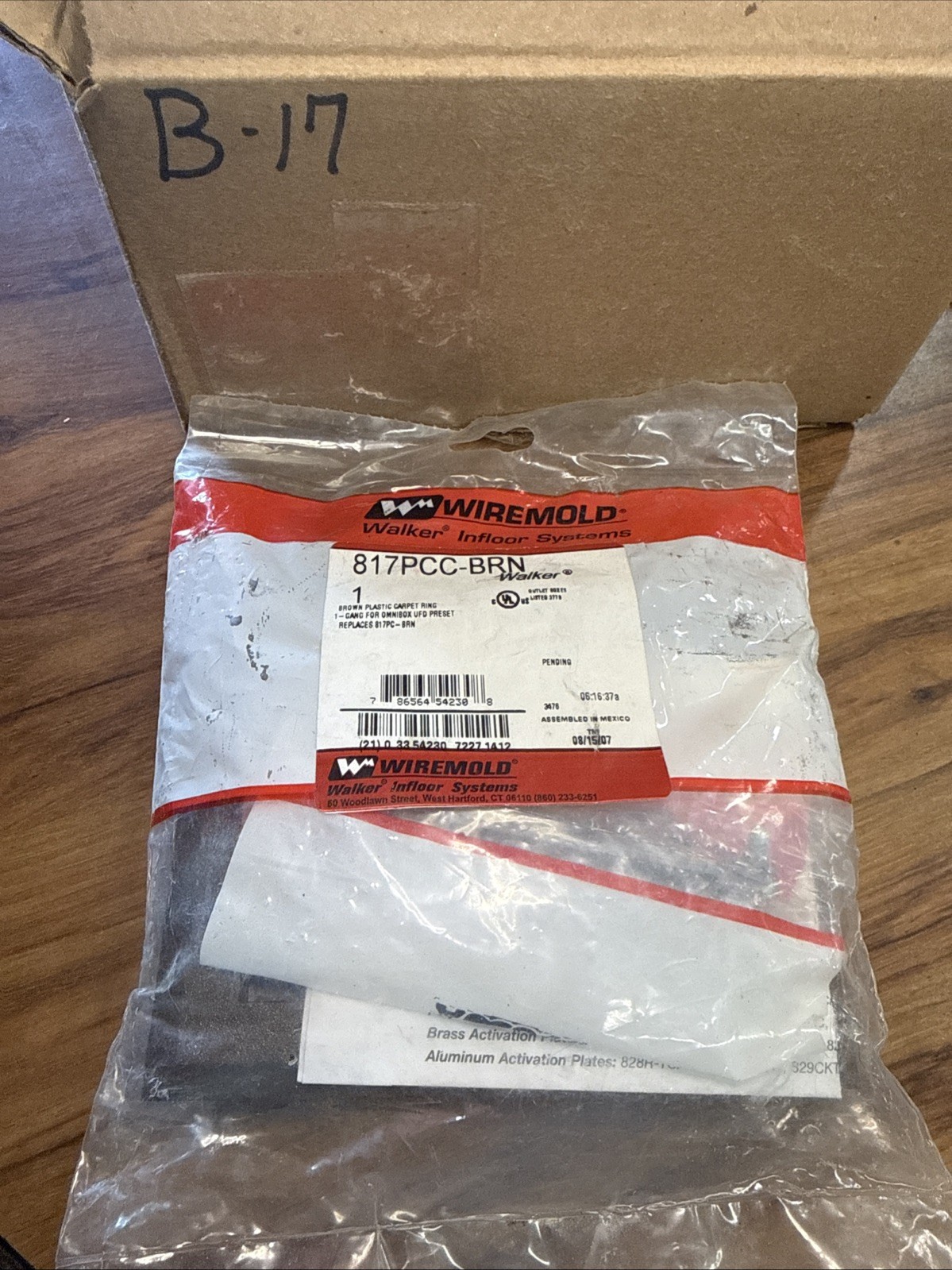 WIREMOLD WALKER LEGRAND 817PCC-BRN PLASTIC CARPET RING 1-GANG OMNIBOX, BROWN WIREMOLD WALKER LEGRAND 817PCC-BRN PLASTIC CARPET RING 1-GANG OMNIBOX, BROWN
