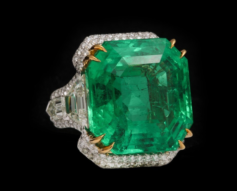 Huge 28Ct Green Emerald CZ-Stone Celebrity Inspired Wedding Ring In 925 Silver