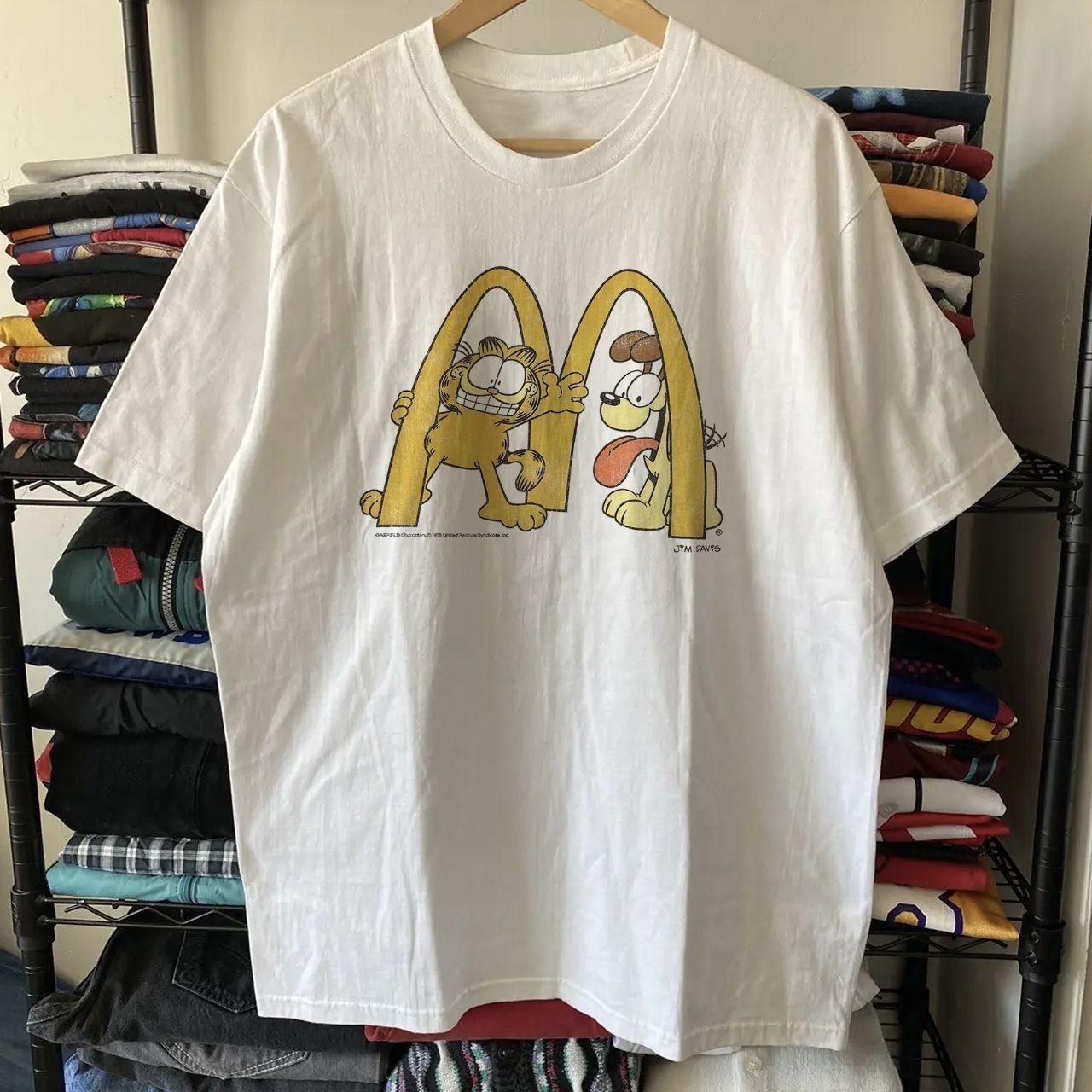 Garfield and Odie Golden Arches Cartoon Graphic T-Shirt S-5XL