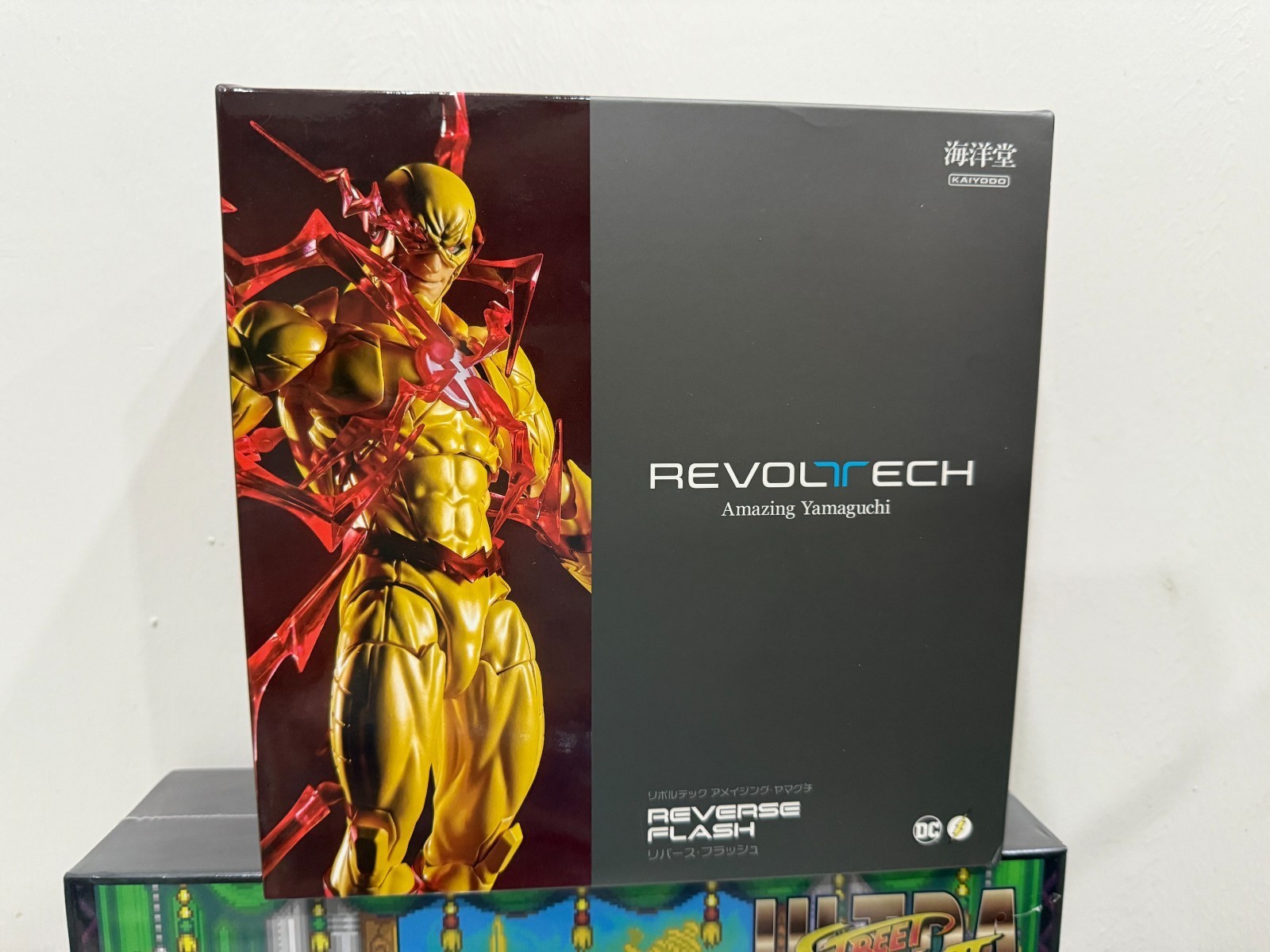 Kaiyodo Revoltech Amazing Yamaguchi Reverse Flash Action Figure Toy New In Stock Kaiyodo Revoltech Amazing Yamaguchi Reverse Flash Action Figure Toy New In Stock