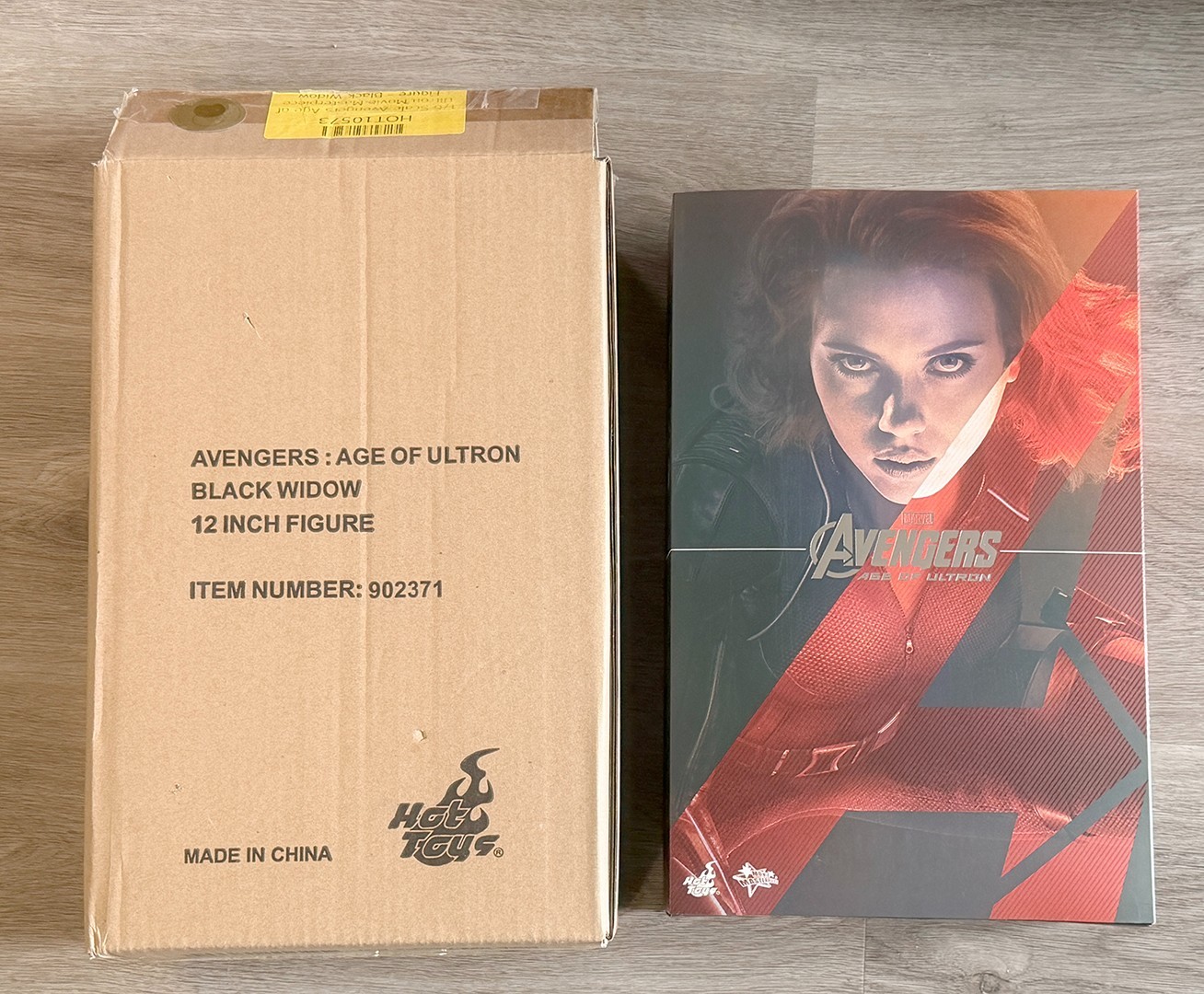 Hot Toys Avengers: Age of Ultron Black Widow 1/6th scale