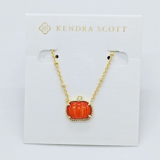 New Kendra Scott Pumpkin Gold Plated Short Pendant Necklace In Orange Shell New Kendra Scott Pumpkin Gold Plated Short Pendant Necklace In Orange Shell