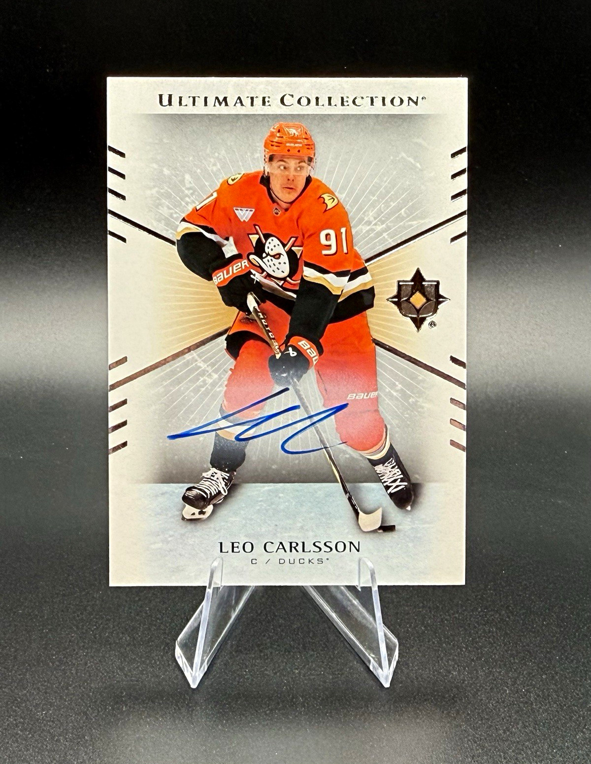 2025-26 Upper Deck Ultimate Collection Leo Carlsson Auto Anaheim Ducks 