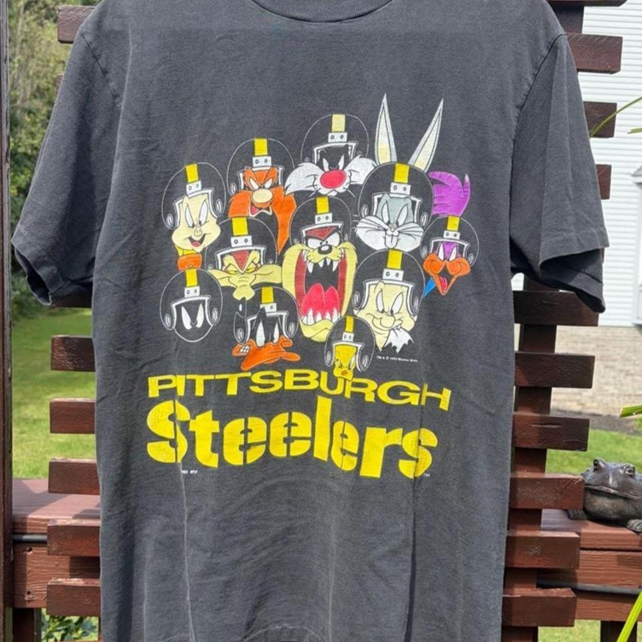 1993 Remake Pittsburgh Steelers Looney Tunes Helmet Team T Shirt HN8285