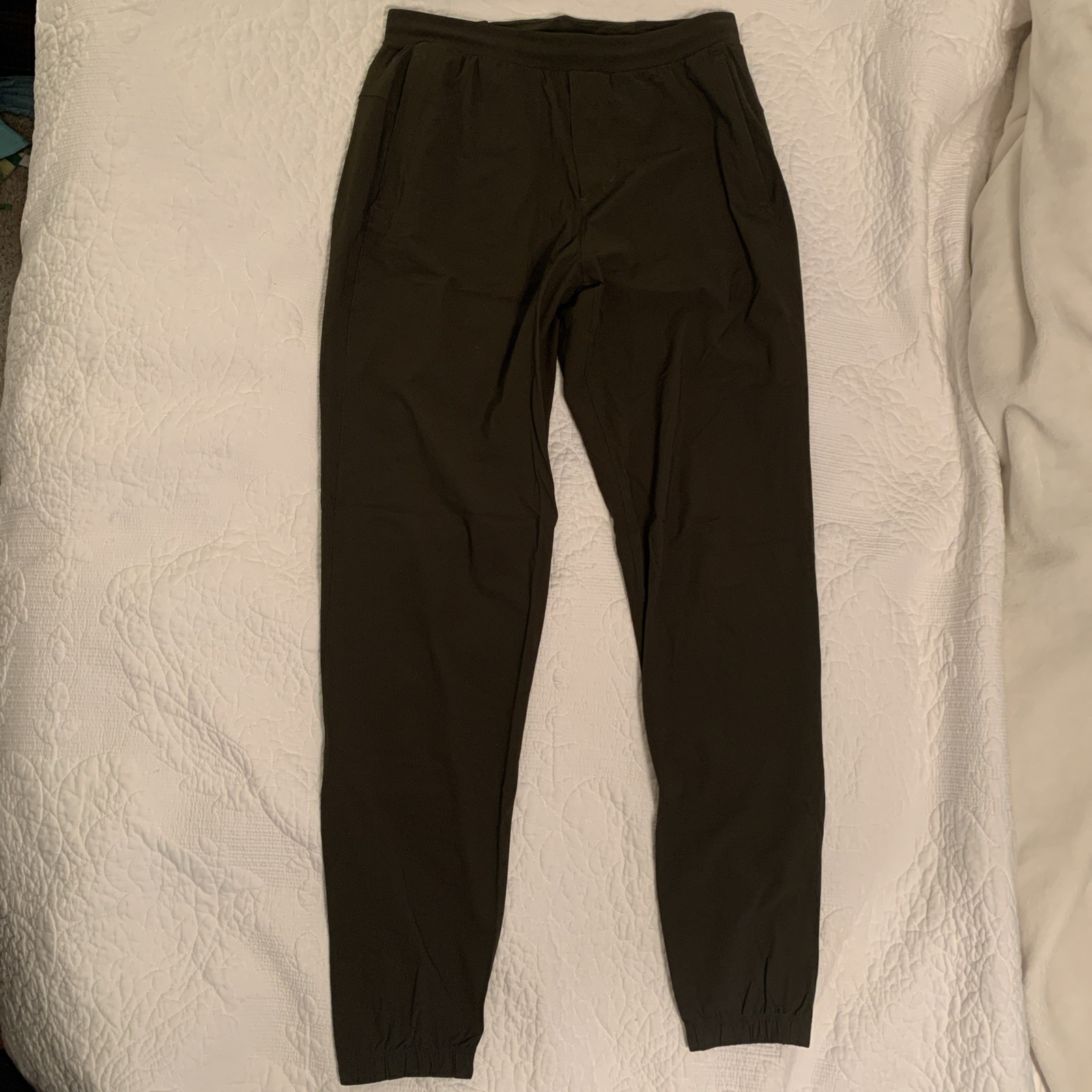 Lululemon Surge Jogger Pants Mens Medium Green Sweat Wicking Classic Tapered Leg Lululemon Surge Jogger Pants Mens Medium Green Sweat Wicking Classic Tapered Leg
