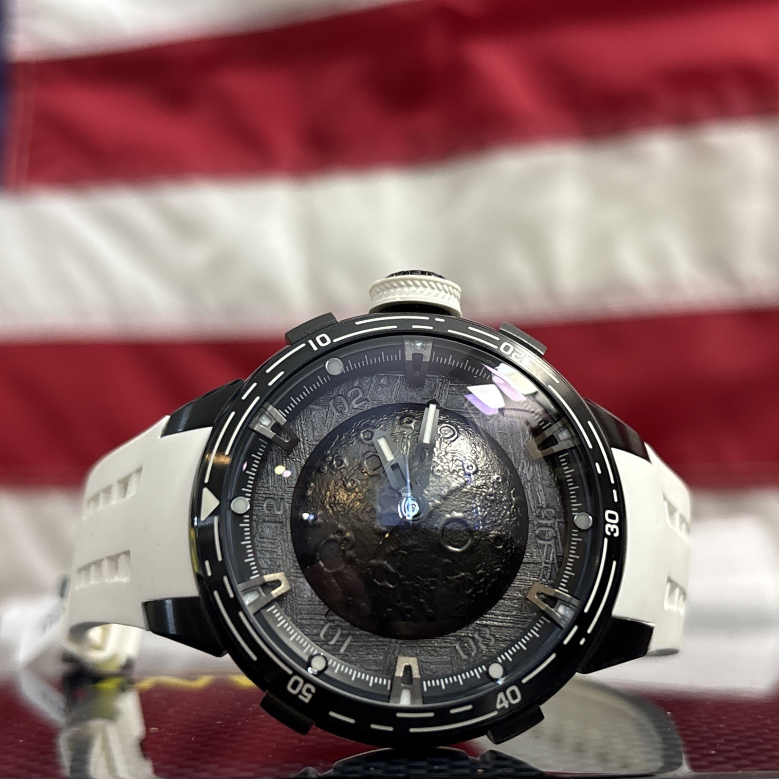 Invicta Celestial Smoke/white Unisex Watch #69537 With CARB FIBR BOX SET