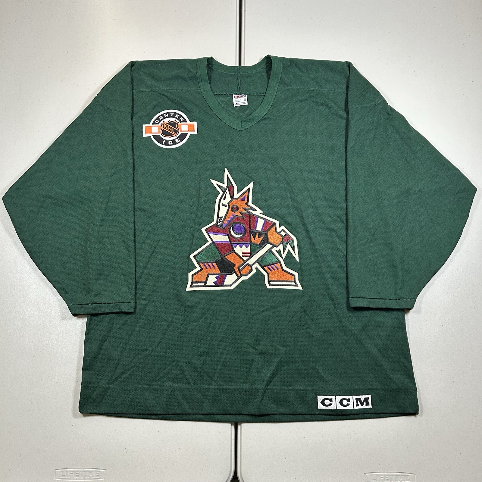 Rare Vintage Phoenix Coyotes Center Ice CCM Hockey Jersey NHL Sports Size XL