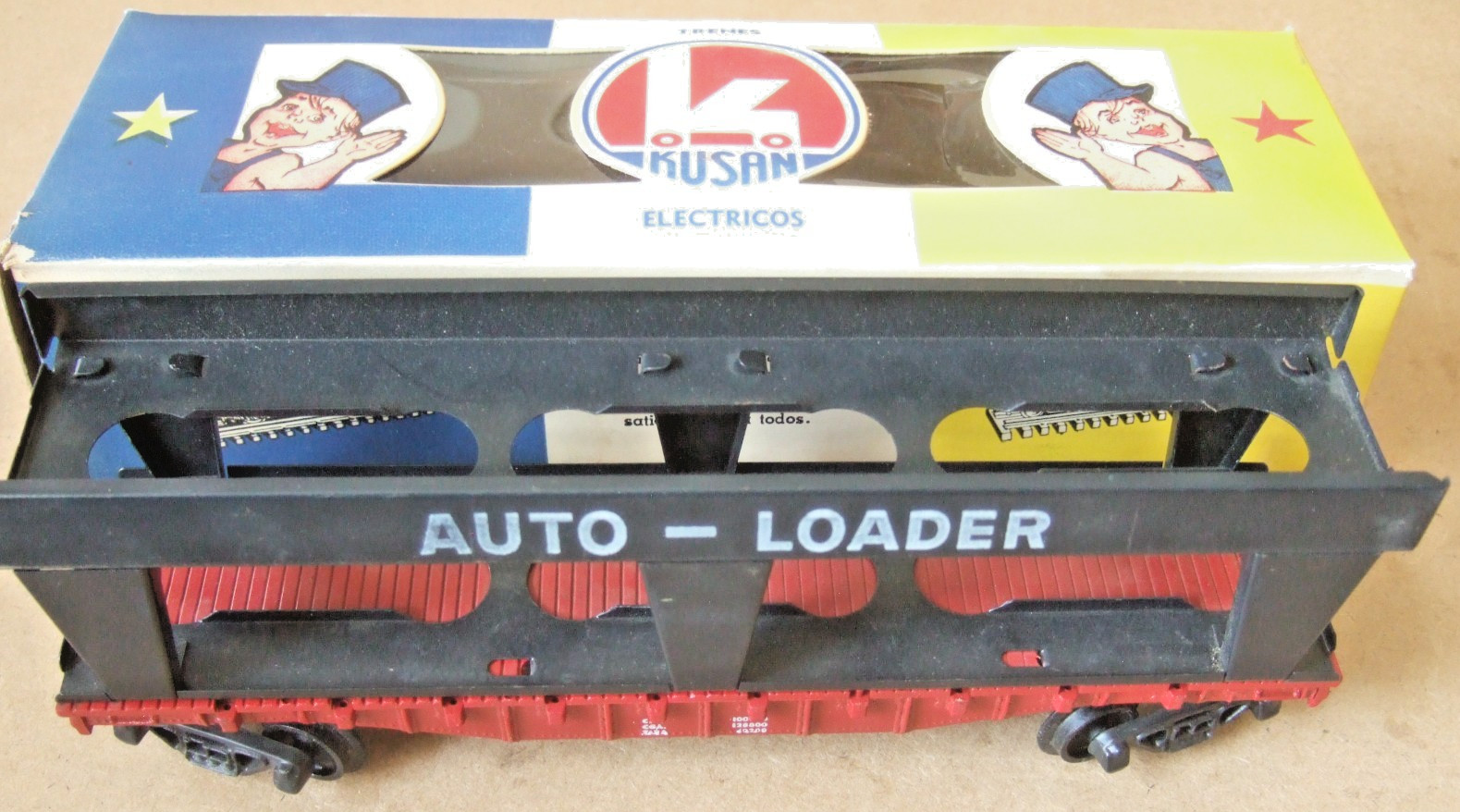 RARE MEXICAN KUSAN CPA-100 AUTO LOADER FLATCAR w/ #3 COUPLERS & SPANISH BOX