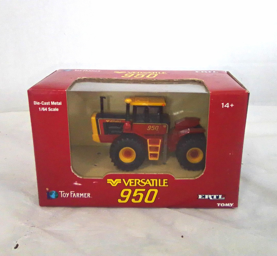 Ertl 1:64 Versatile 950 4WD Tractor Diecast Metal Toy Farmer Unopened 16221A Ertl 1:64 Versatile 950 4WD Tractor Diecast Metal Toy Farmer Unopened 16221A