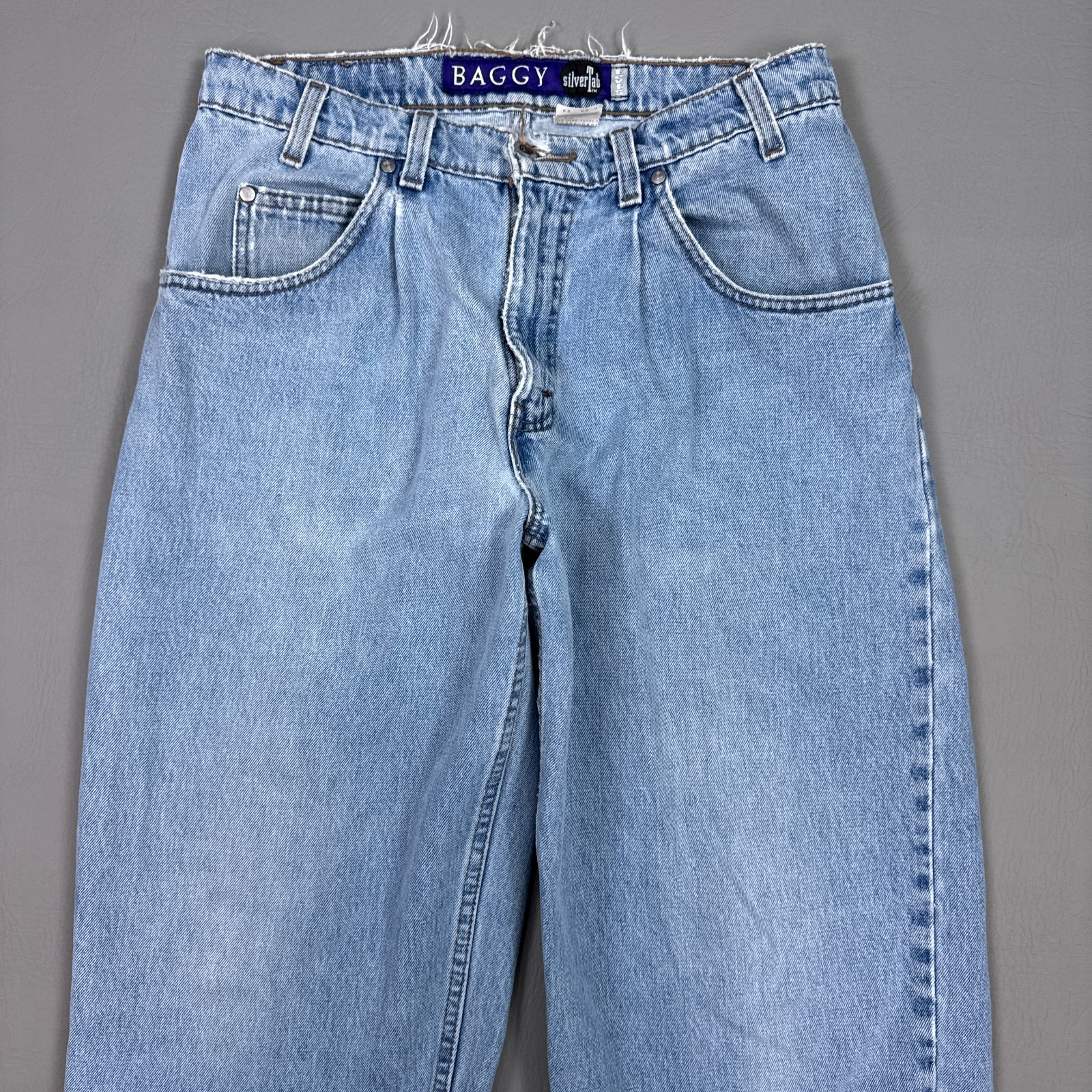 Vintage Levis SilverTab Jeans Mens 32x30 Blue 90s Baggy Wide Made USA Denim Pant