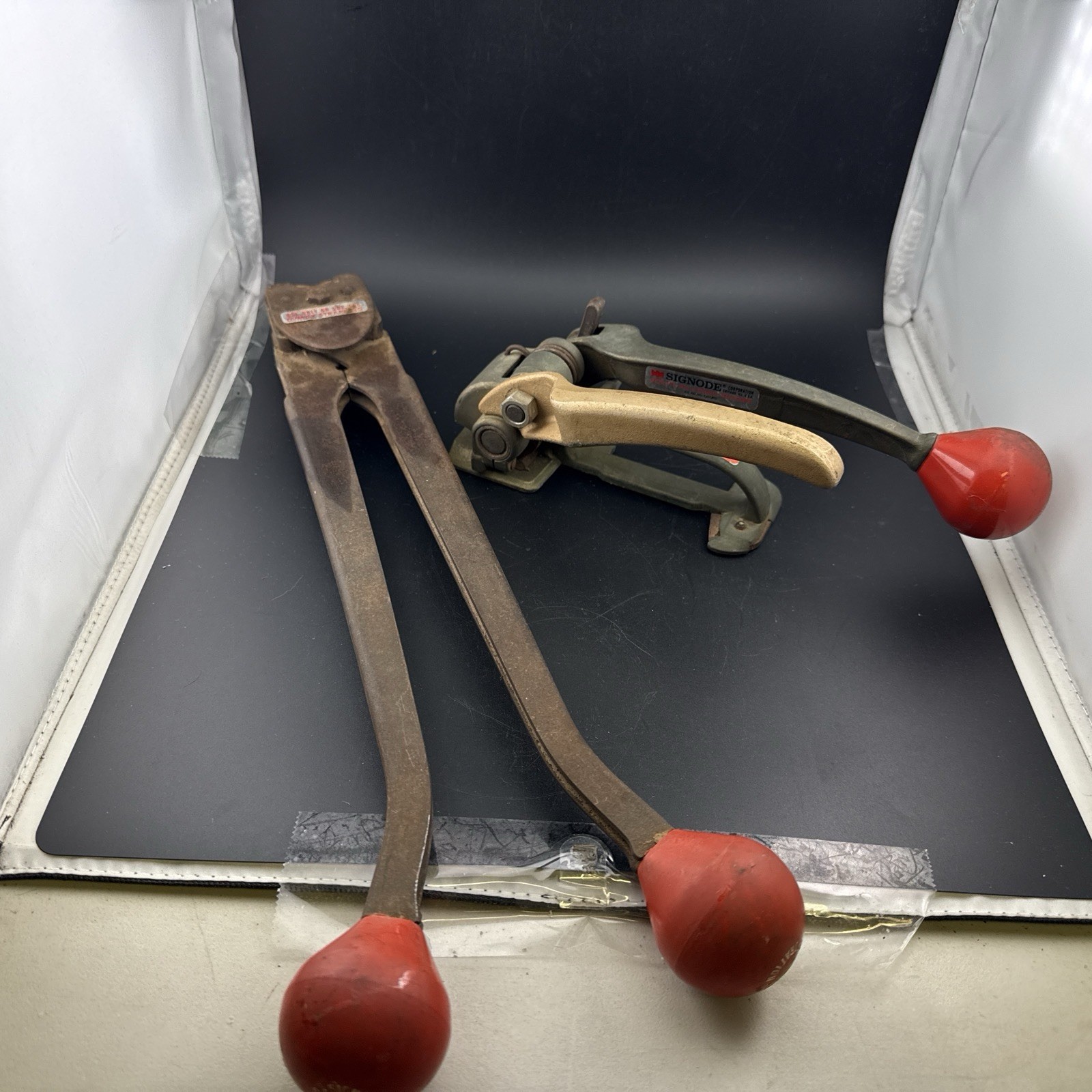 Signode Model STD-502-4 & D Steel Strapping Tool Set Banding Tensioning Signode Model STD-502-4 & D Steel Strapping Tool Set Banding Tensioning