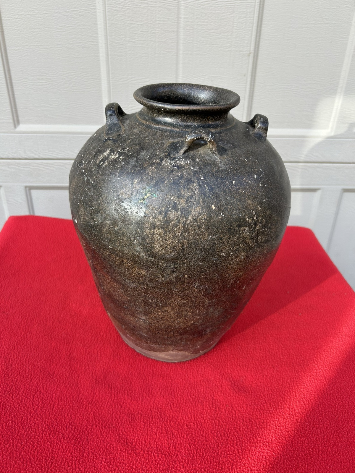 Thai Sukhothai Sawankhalok Brown glazed ceramic bottle lug handles 15-16th c. Thai Sukhothai Sawankhalok Brown glazed ceramic bottle lug handles 15-16th c.