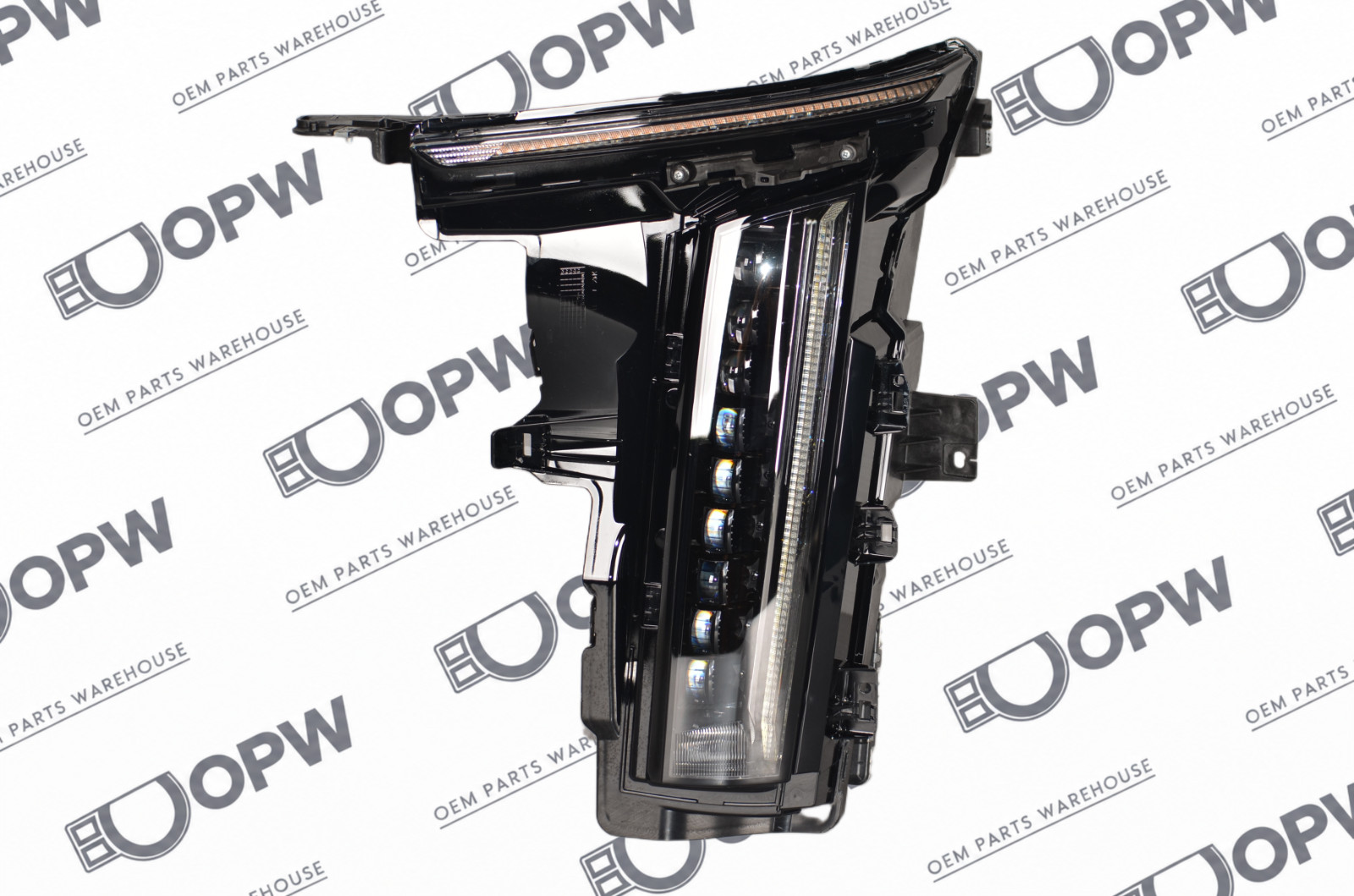 Perfect 2023-2026 Cadillac Lyriq Luxury Sport LED Headlight Left Side OEM Perfect 2023-2026 Cadillac Lyriq Luxury Sport LED Headlight Left Side OEM