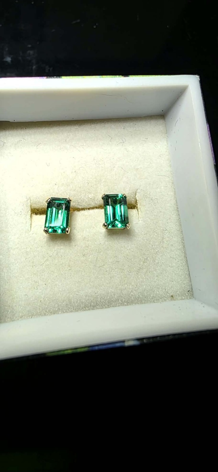 Vintage -NOS- 14K Yellow Gold Emerald-Cut Green Stud Earrings 0.30 ctw Mexico Vintage -NOS- 14K Yellow Gold Emerald-Cut Green Stud Earrings 0.30 ctw Mexico