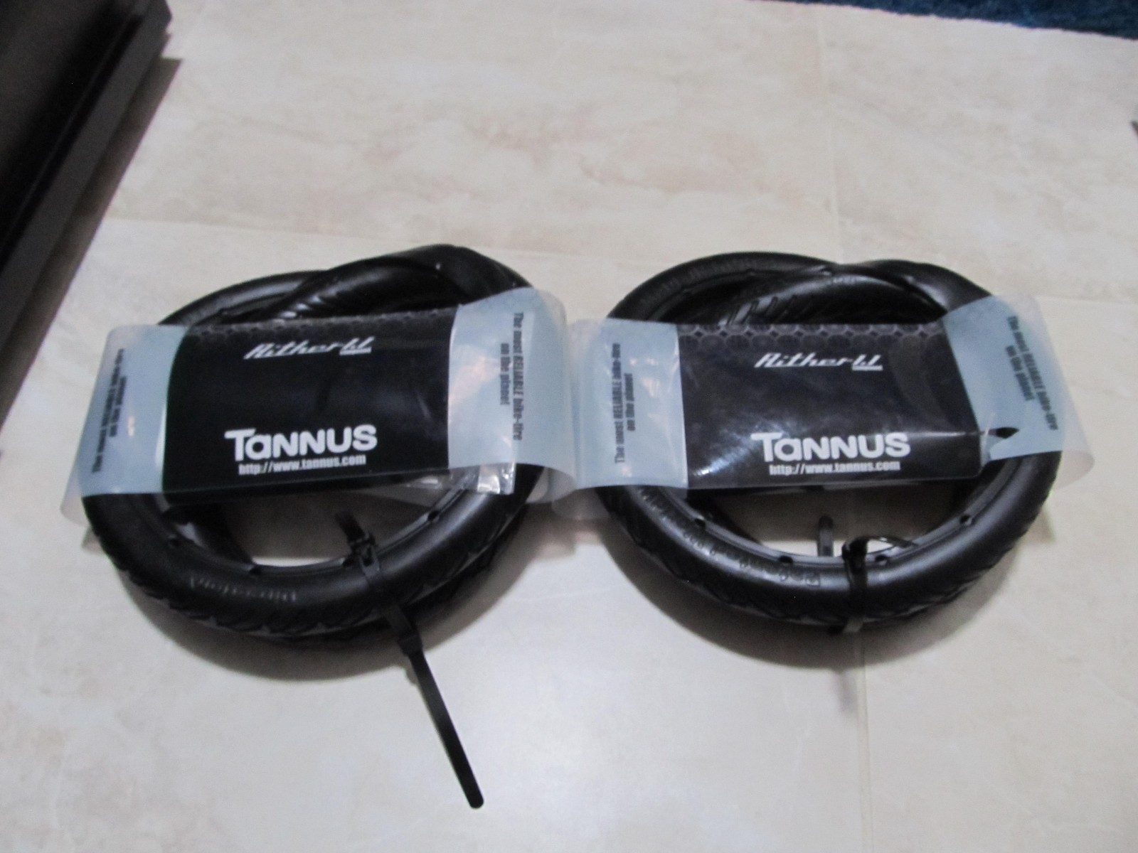 Pair of Tannus Aither 1.1 Solid Foam Bike Tires 20x1.25\