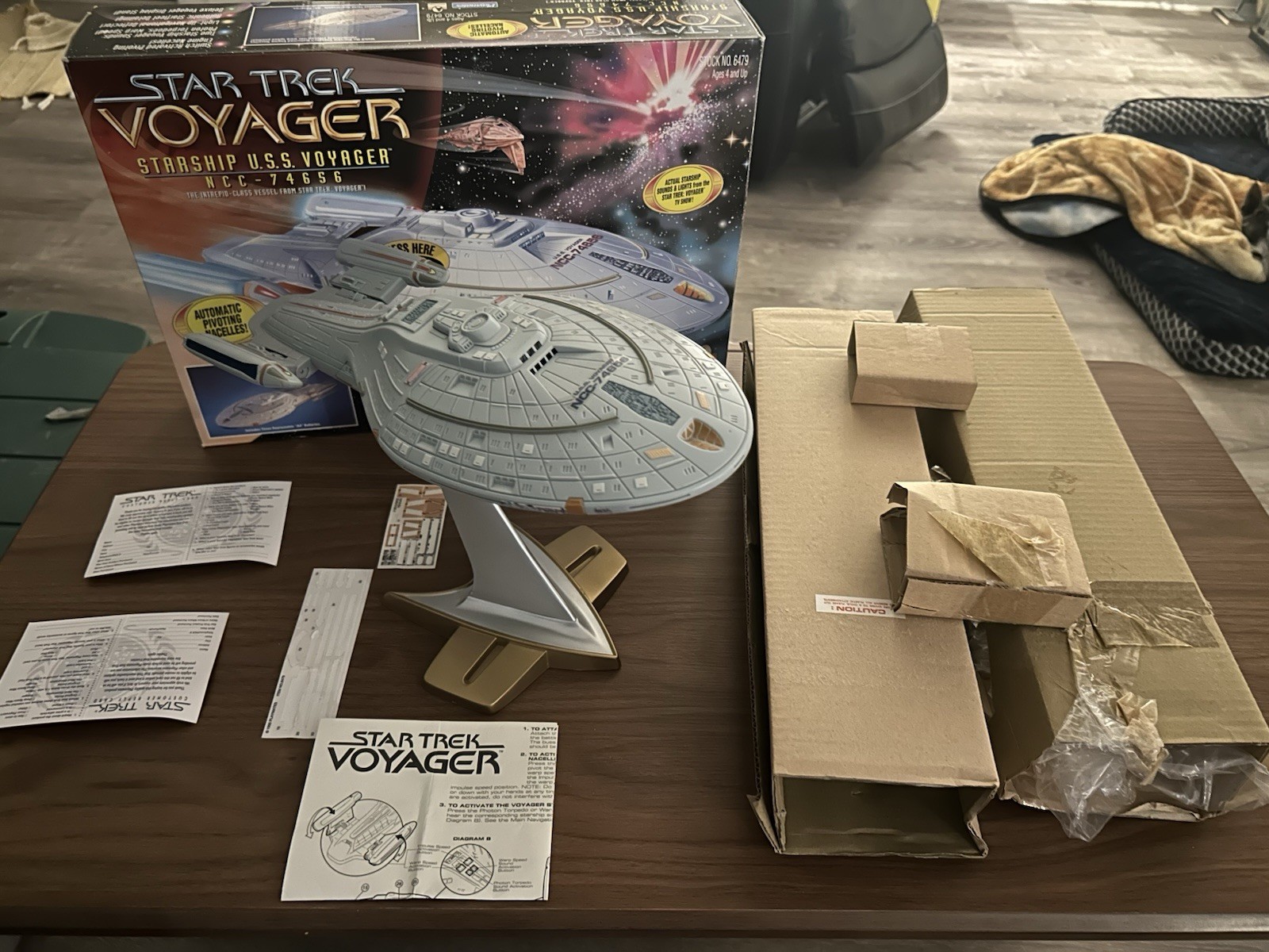 Playmates Star Trek Voyager USS Voyager NCC-74656 Rare Open Box Vintage