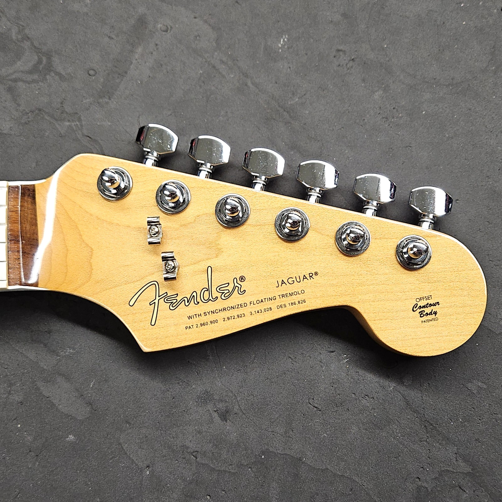 2022 Fender Kurt Cobain Jaguar Rosewood Neck + Tuners 60's Electric Guitar