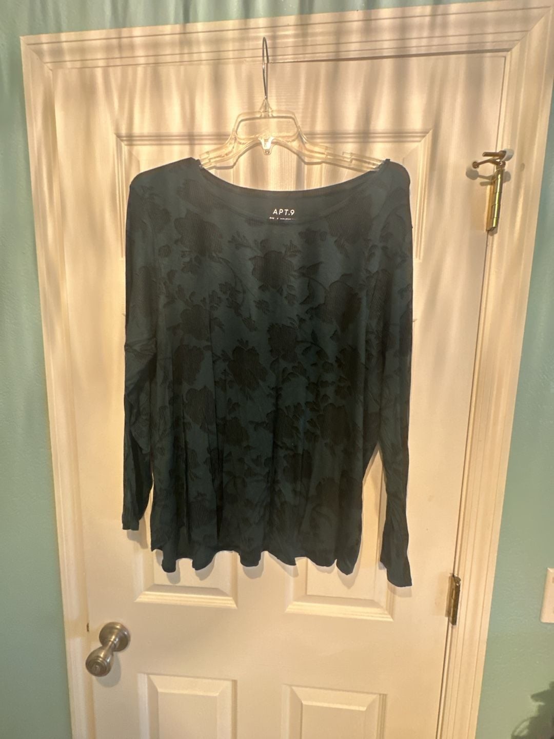 Apt.9 Women\'s Plus Size 2X Green Floral Long Sleeve Stretch Top Rayon Spandex Apt.9 Women\'s Plus Size 2X Green Floral Long Sleeve Stretch Top Rayon Spandex