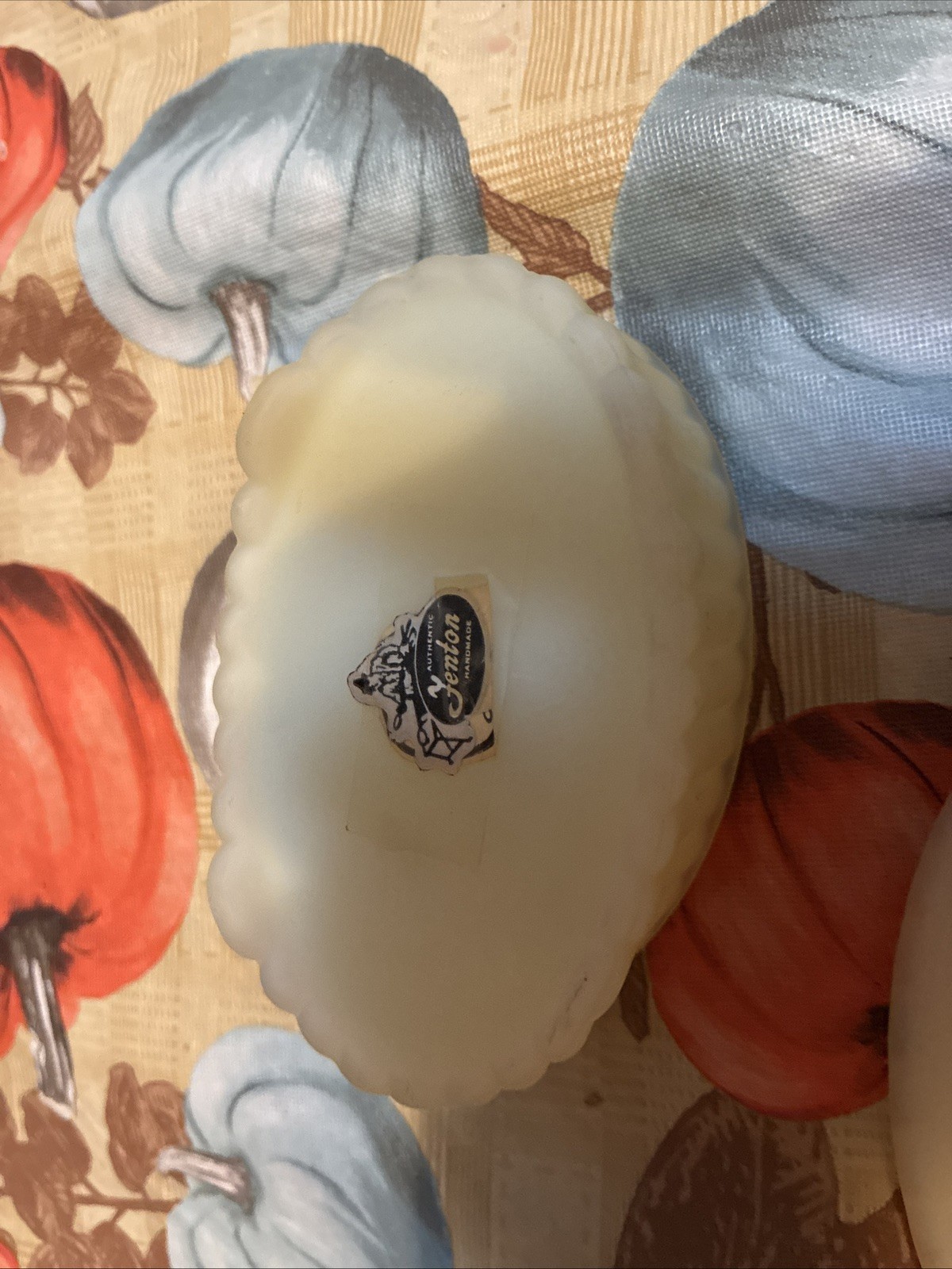 Vintage Custard Hand Painted Floral Fenton Glass Trinket Box Uranium Glow Signed Vintage Custard Hand Painted Floral Fenton Glass Trinket Box Uranium Glow Signed