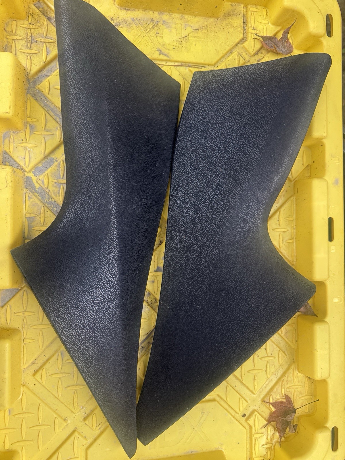2011-2023 DODGE CHARGER RIGHT AND LEFT SIDE CENTER CONSOLE COVER PANEL TRIM OEM 2011-2023 DODGE CHARGER RIGHT AND LEFT SIDE CENTER CONSOLE COVER PANEL TRIM OEM
