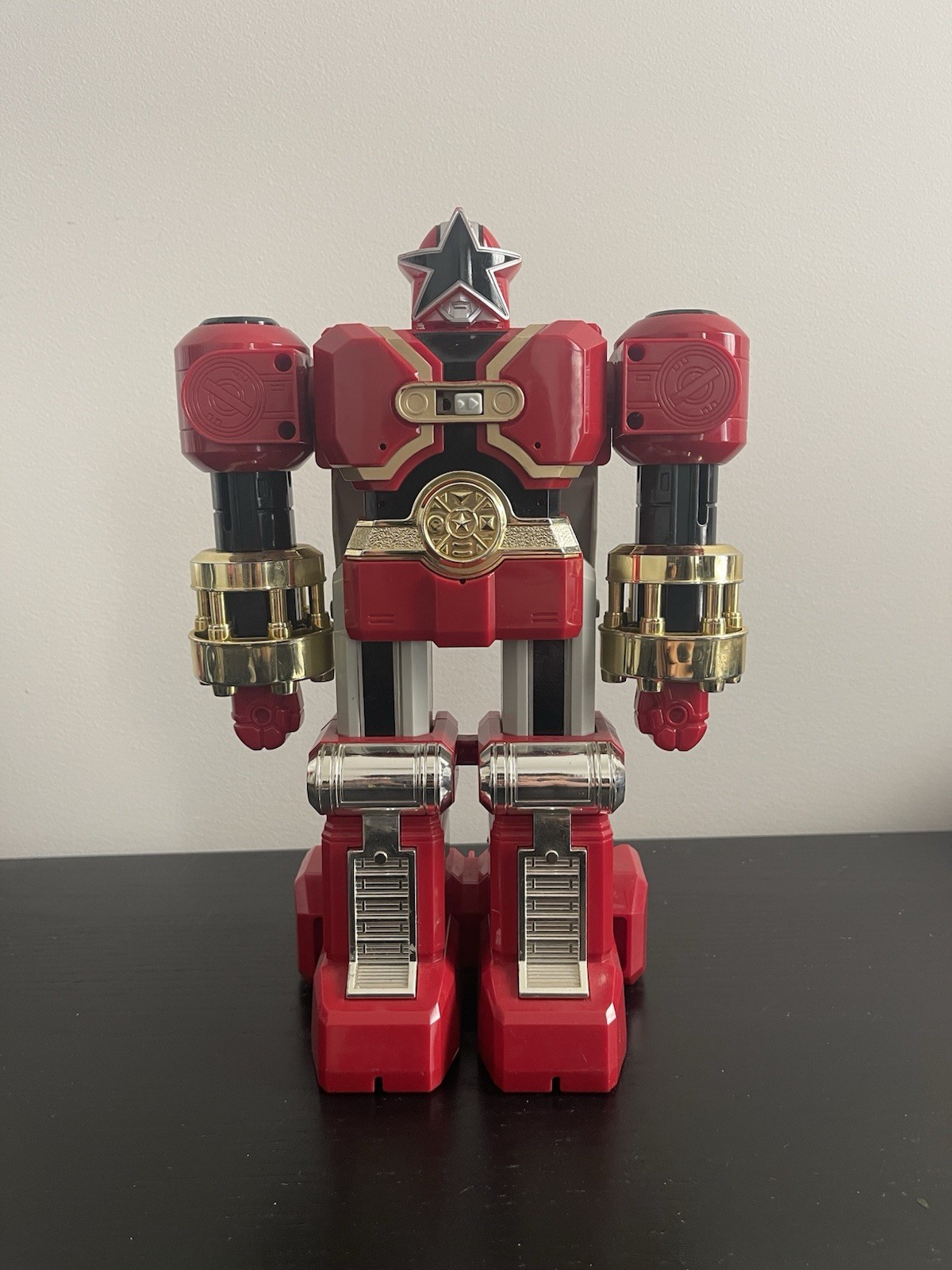 Vintage 1996 Bandai Power Rangers Zeo Red Battlezord Vintage 1996 Bandai Power Rangers Zeo Red Battlezord
