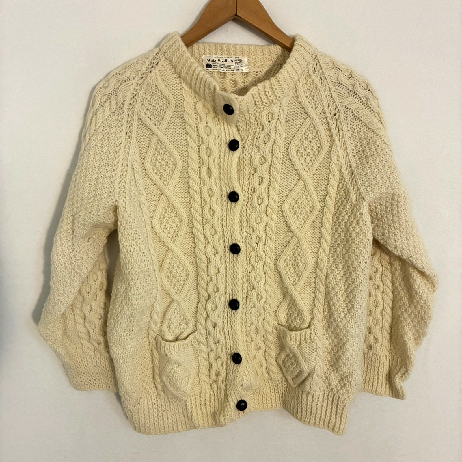 Vtg Sheila Handknits Irish Wool Cardigan Women\'s Fits Small Cable Knit Gorpcore Vtg Sheila Handknits Irish Wool Cardigan Women\'s Fits Small Cable Knit Gorpcore