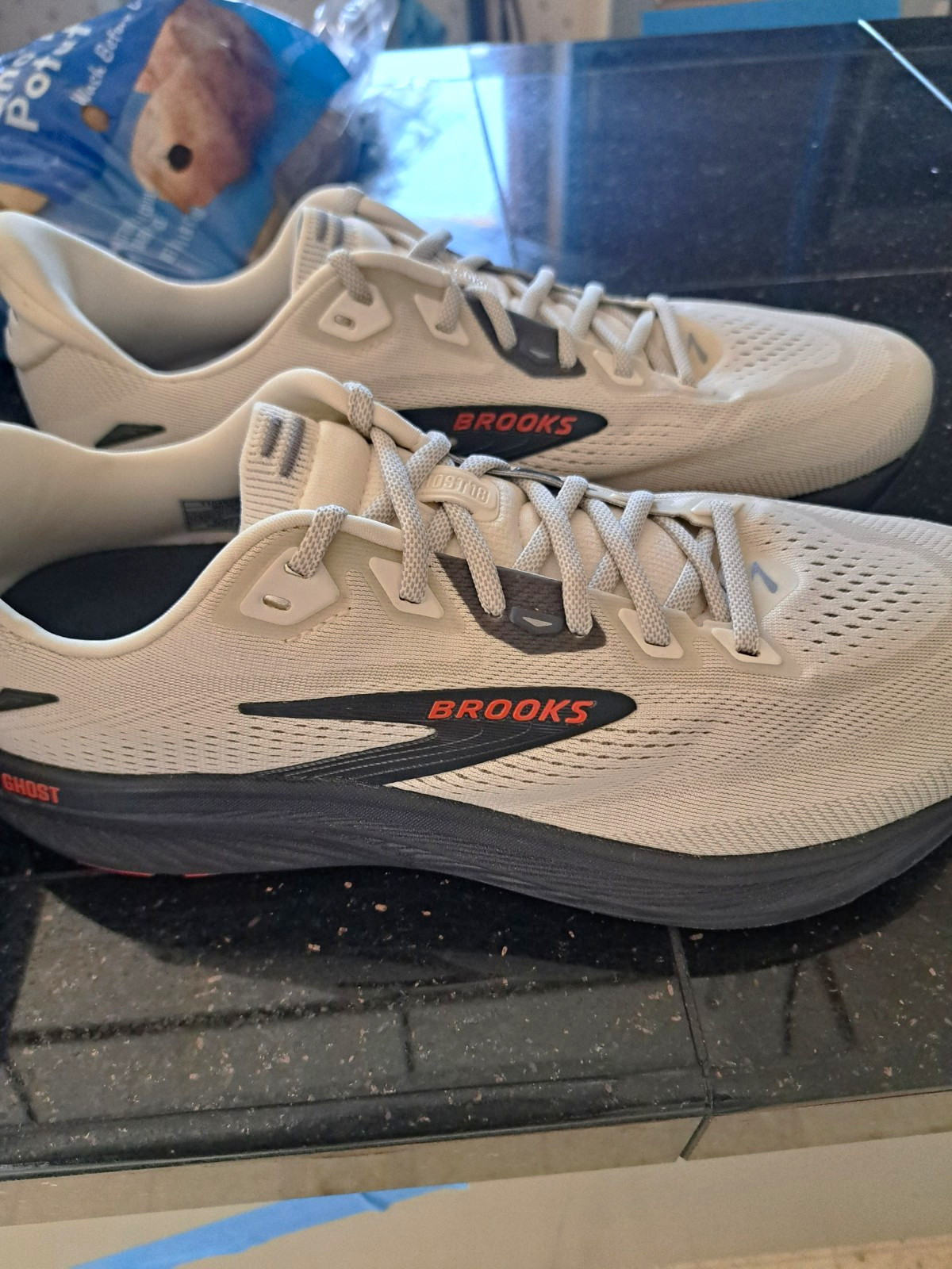 12.5 Brooks Ghost Men’s Running Shoes White/Black/Orange Low Top Mesh Lace-Up 12.5 Brooks Ghost Men’s Running Shoes White/Black/Orange Low Top Mesh Lace-Up