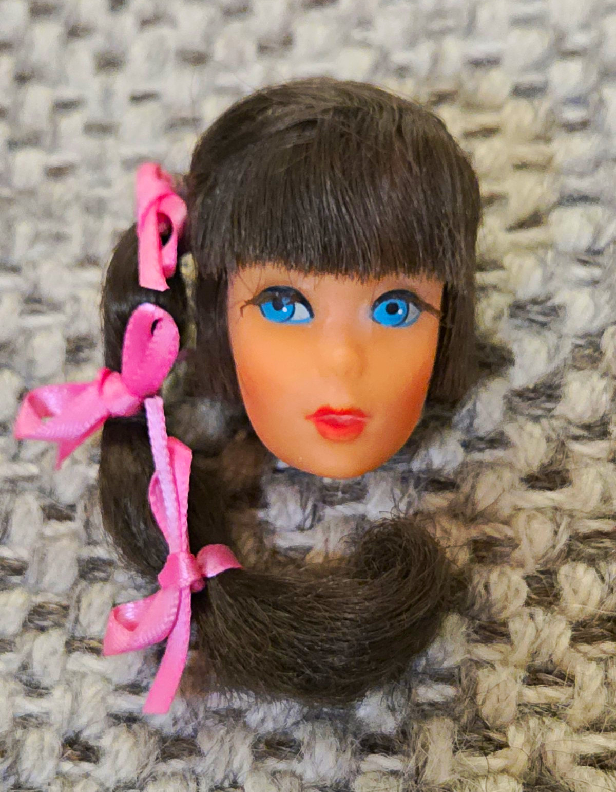 VINTAGE MATTEL 1967 TALKING BARBIE #1115 DOLL HEAD ONLY/MINTY/CHOCOLATE BON BON VINTAGE MATTEL 1967 TALKING BARBIE #1115 DOLL HEAD ONLY/MINTY/CHOCOLATE BON BON