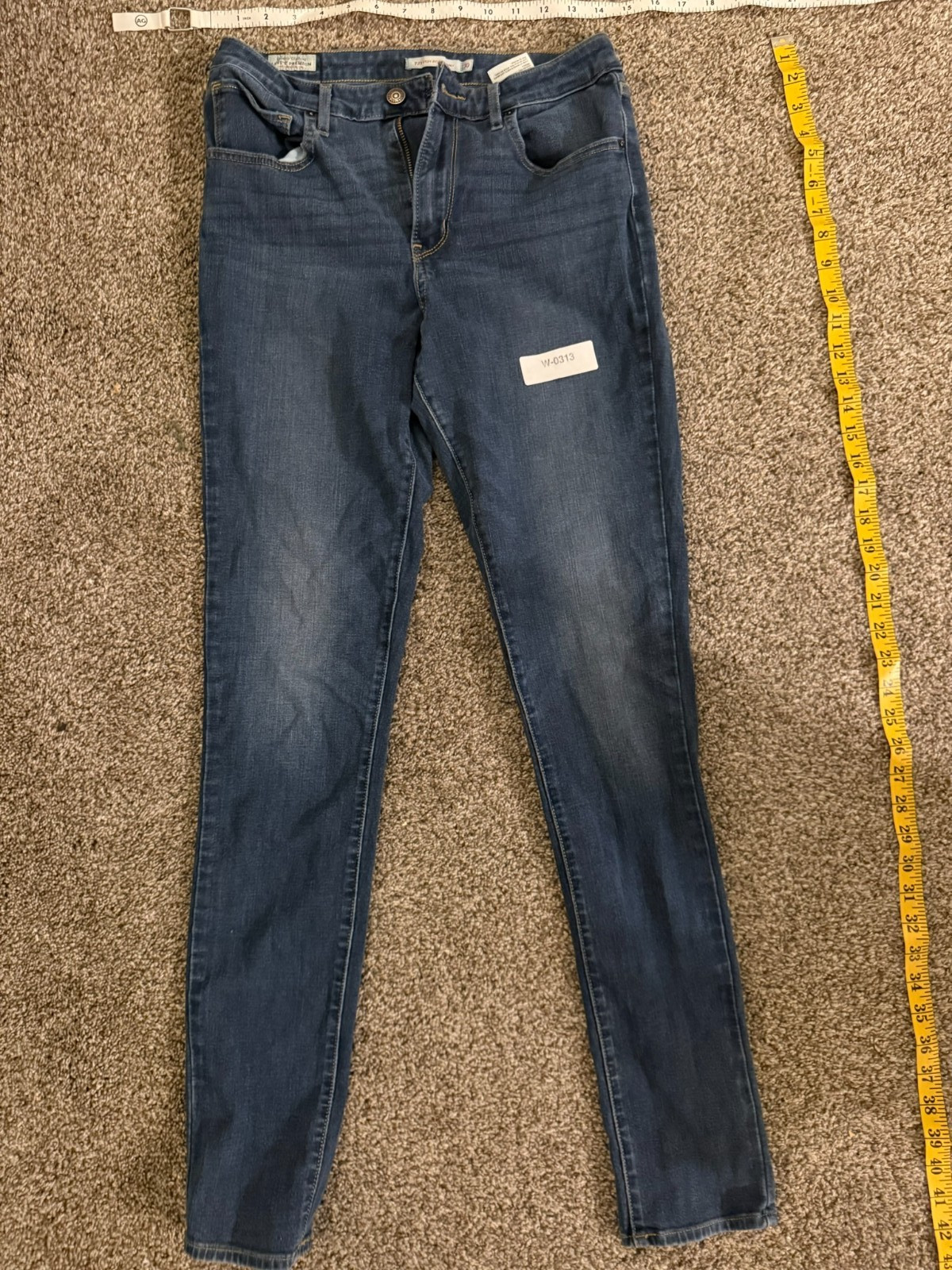 Levi\'s Premium 721 High Rise Skinny blue jeans 30 Levi\'s Premium 721 High Rise Skinny blue jeans 30