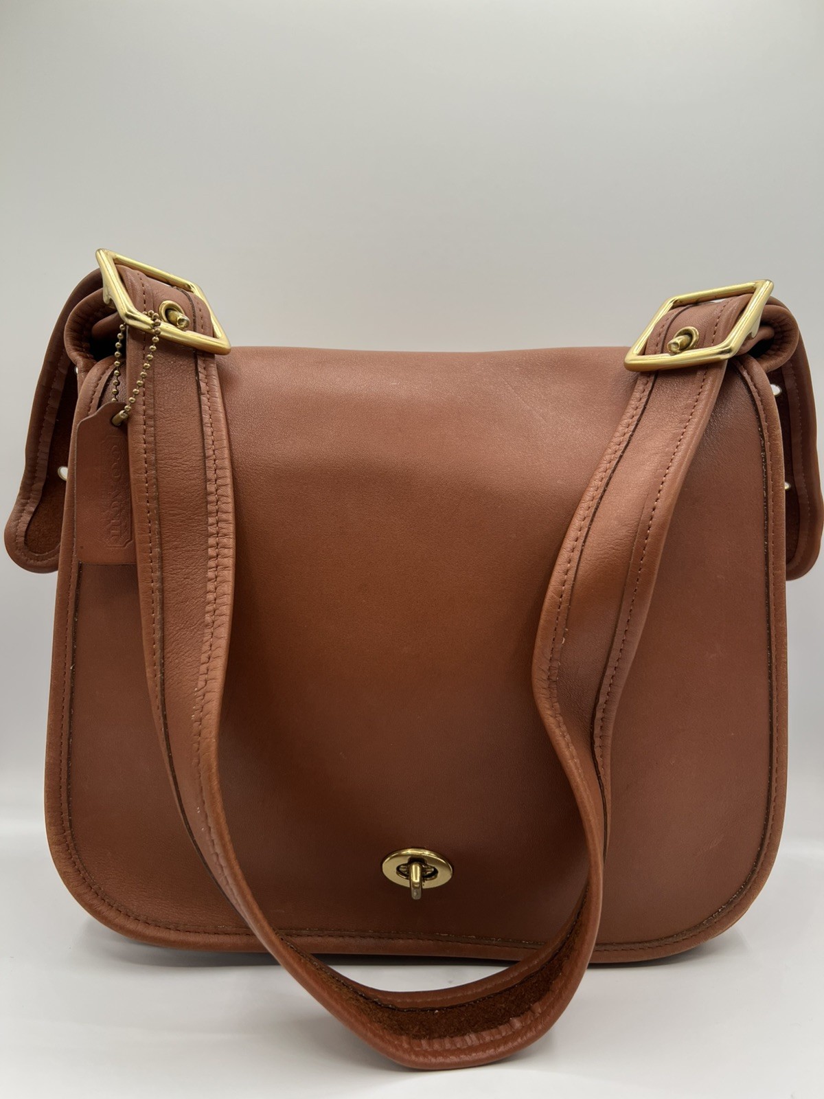 Pristine Vintage Coach Stewardess Saddle Messenger Bag British tan COC-9525