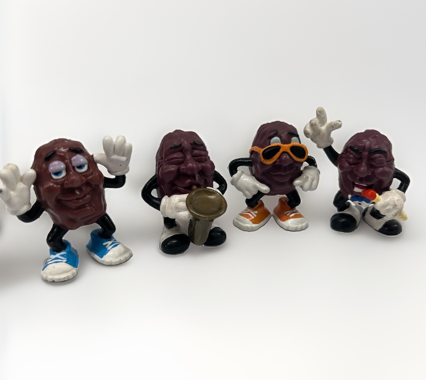 VTG 1987 California Raisins Lot of 4 Hardees Figures Sunglasses Horn Sax Vinyl VTG 1987 California Raisins Lot of 4 Hardees Figures Sunglasses Horn Sax Vinyl