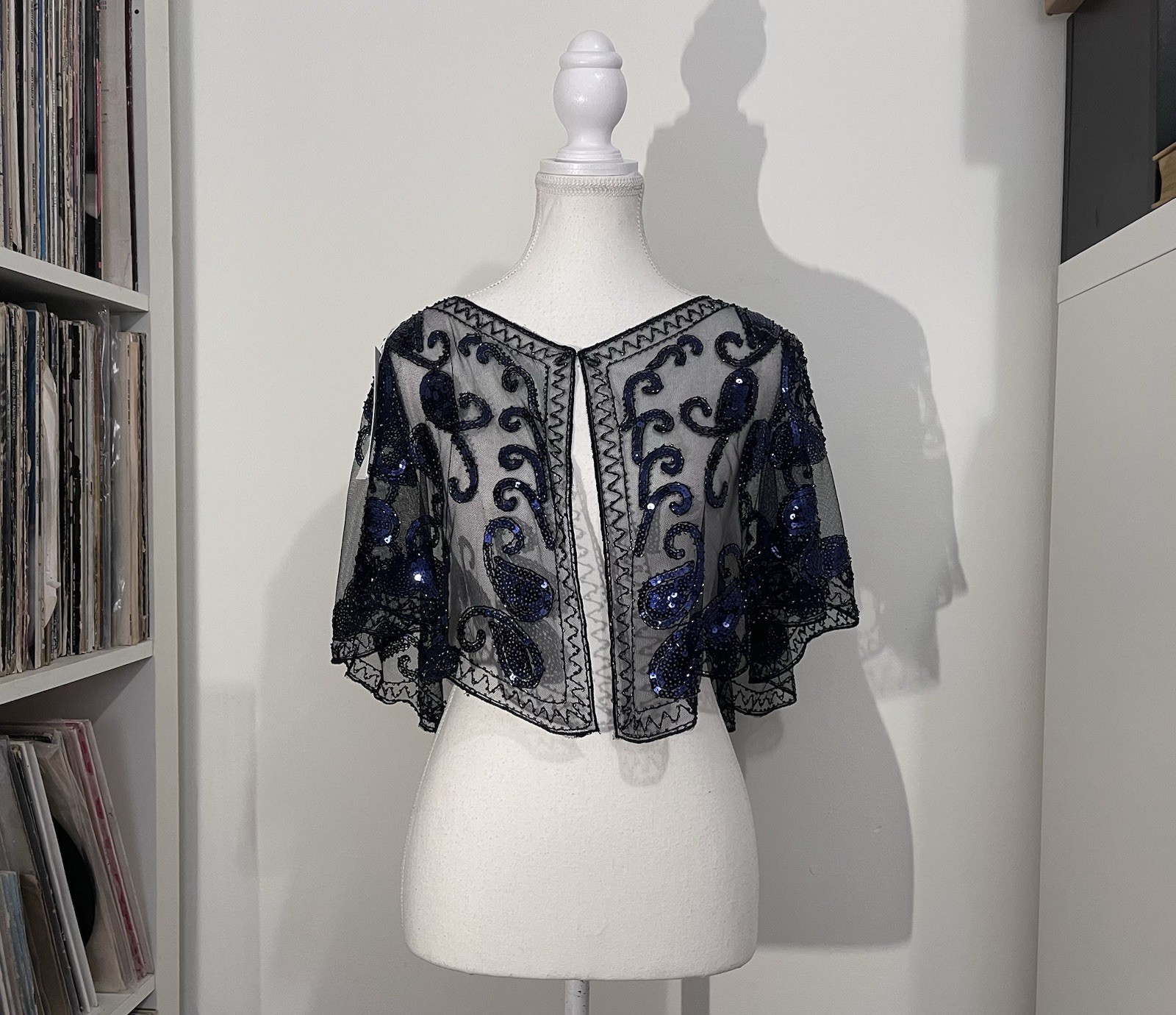 NWT Babeyond Blue Paisley Sequin Beaded Micro Mesh Bolero Shawl Wrap Women’s S/M
