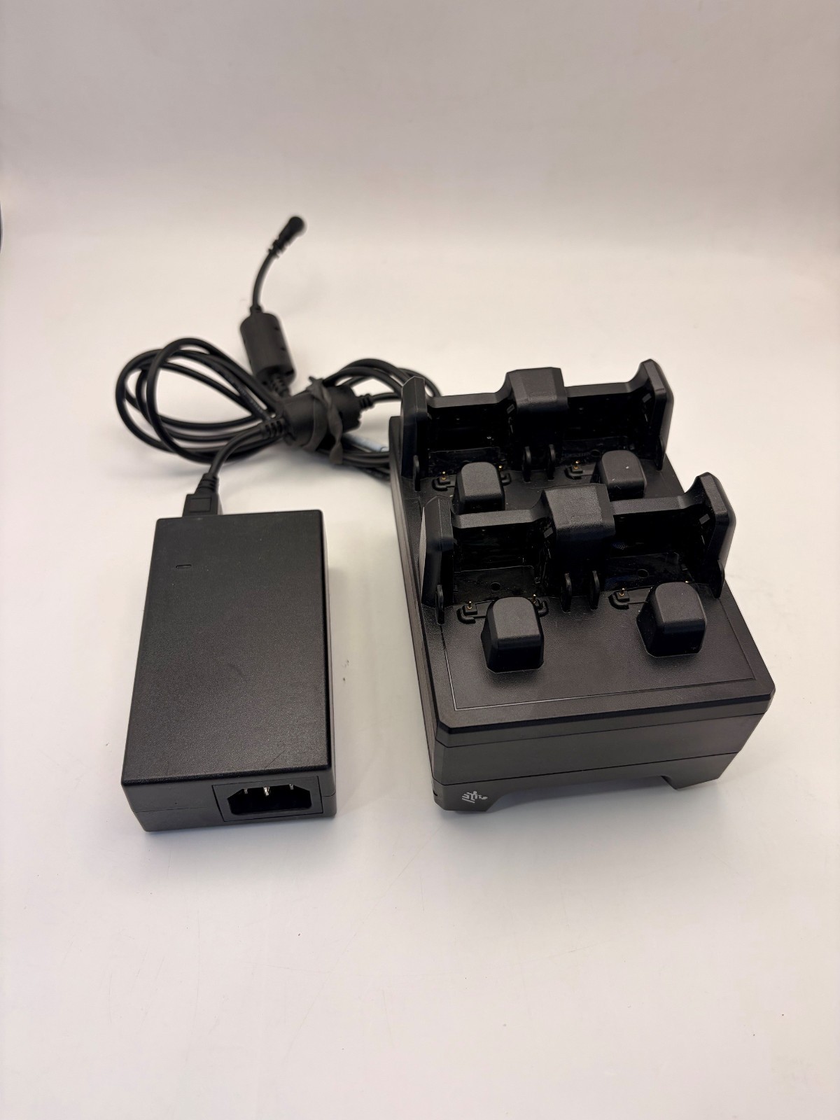 Zebra 4 Slot Charging Cradle (CRD-RS51-4SCHG-01) w/PS For Zebra RS5100 Scanners Zebra 4 Slot Charging Cradle (CRD-RS51-4SCHG-01) w/PS For Zebra RS5100 Scanners