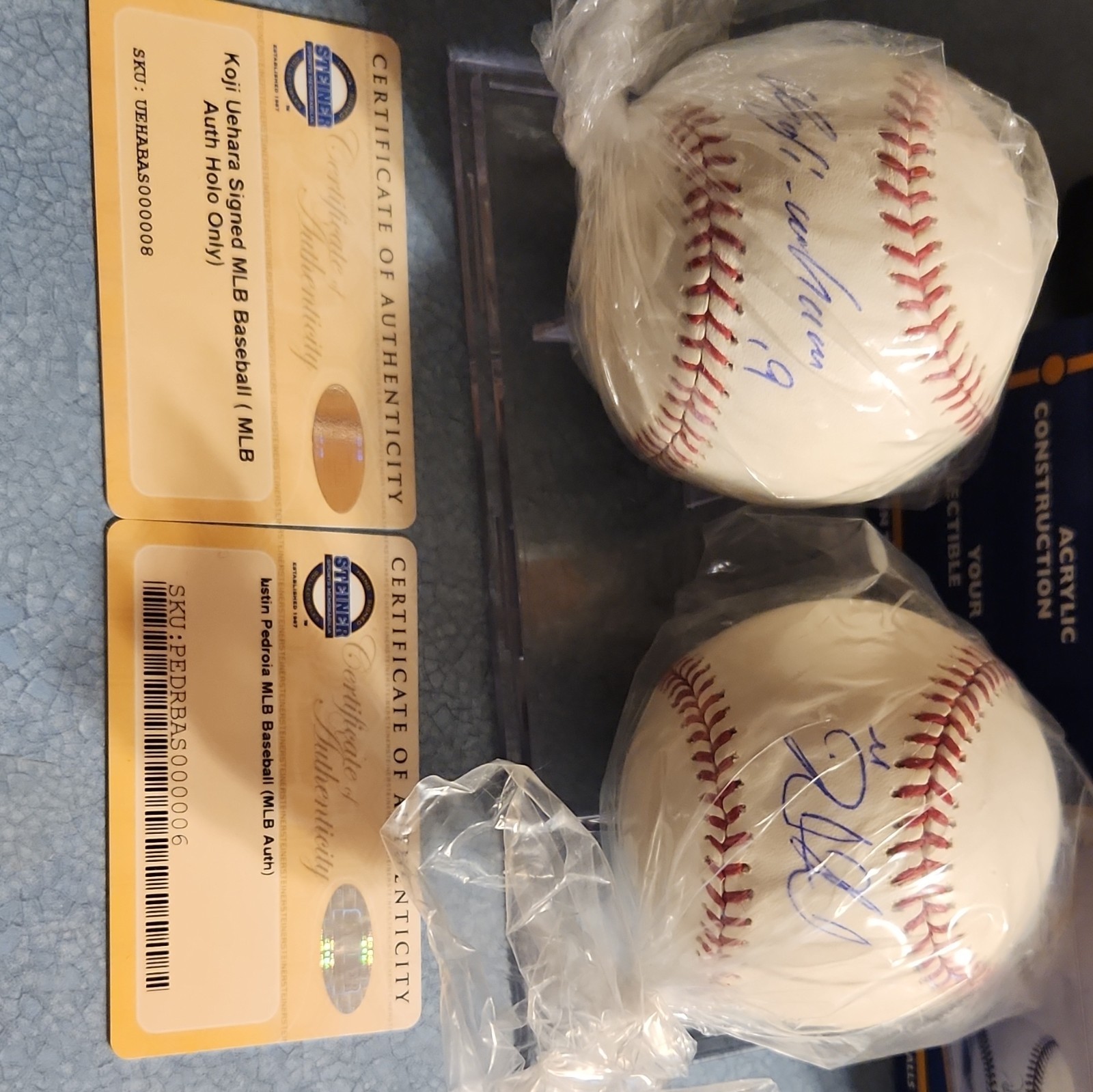 Steiner Auth Signed Baseballs Dustin Pedroia & Koji Uehara w/ Acrylic Case Steiner Auth Signed Baseballs Dustin Pedroia & Koji Uehara w/ Acrylic Case
