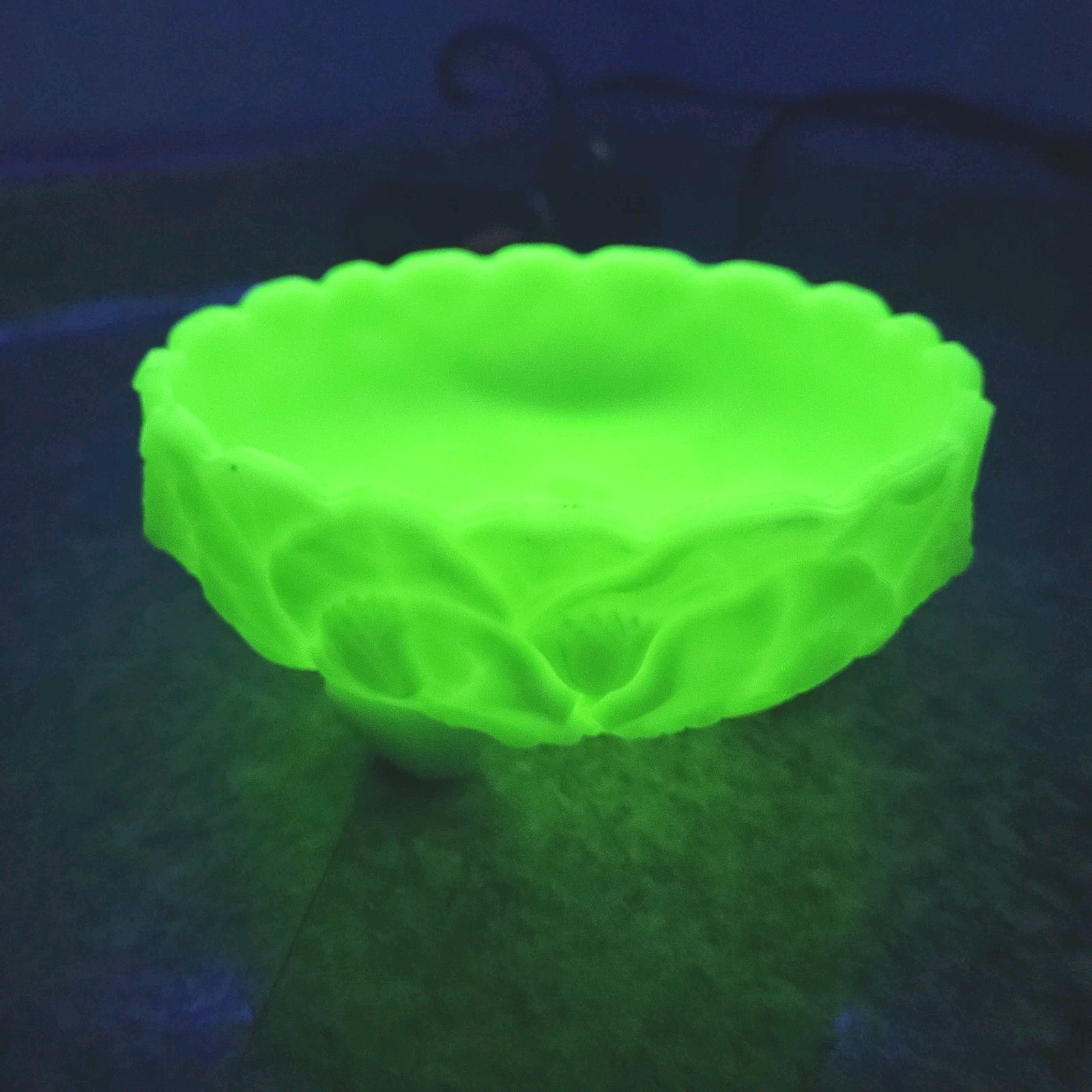 Vintage Fenton Green Satin Custard Uranium Glass 3 Footed Round Bowl Vintage Fenton Green Satin Custard Uranium Glass 3 Footed Round Bowl