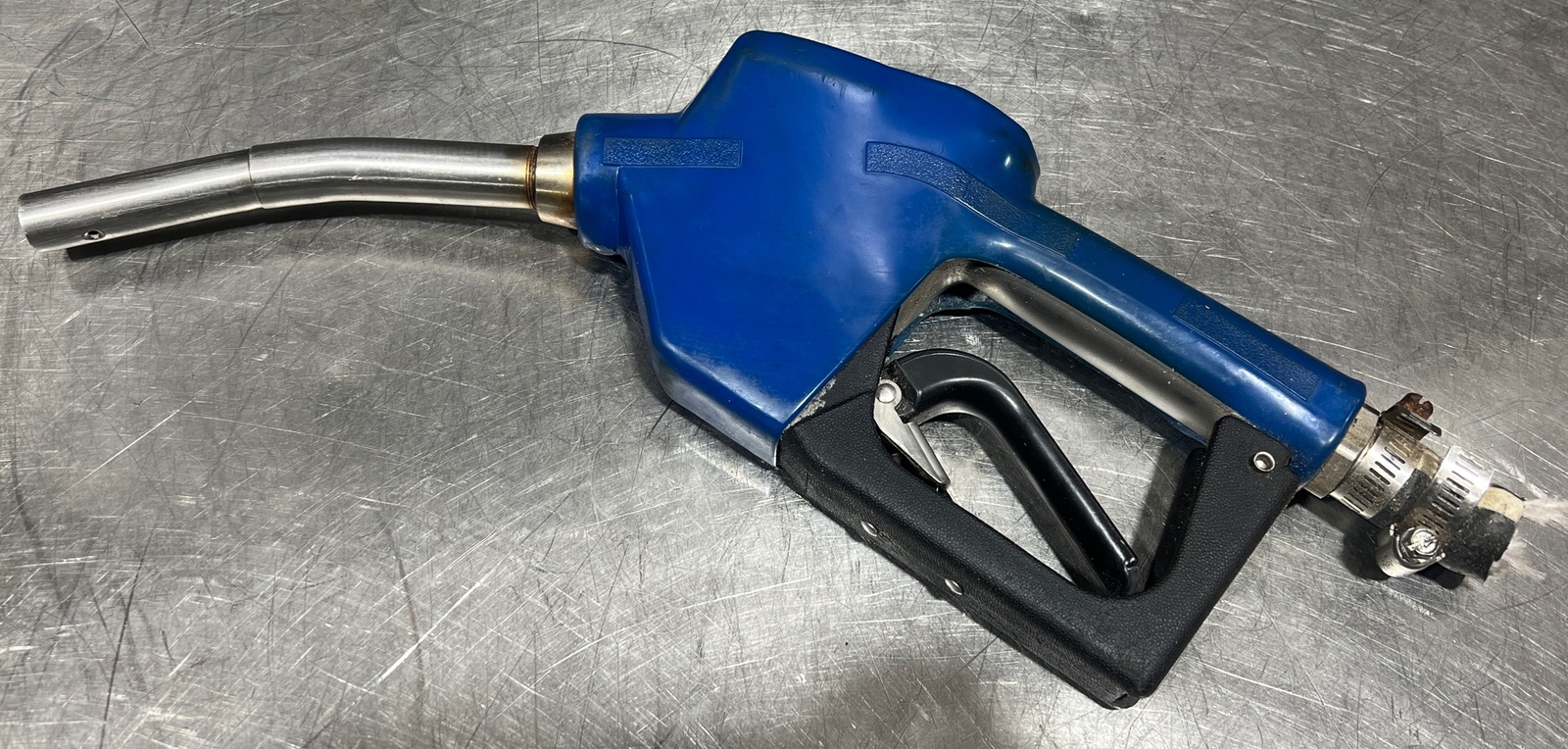 Piusi F0061902B Suzzarablue A60 Automatic DEF Nozzle (No Swivel) Used Surplus Piusi F0061902B Suzzarablue A60 Automatic DEF Nozzle (No Swivel) Used Surplus